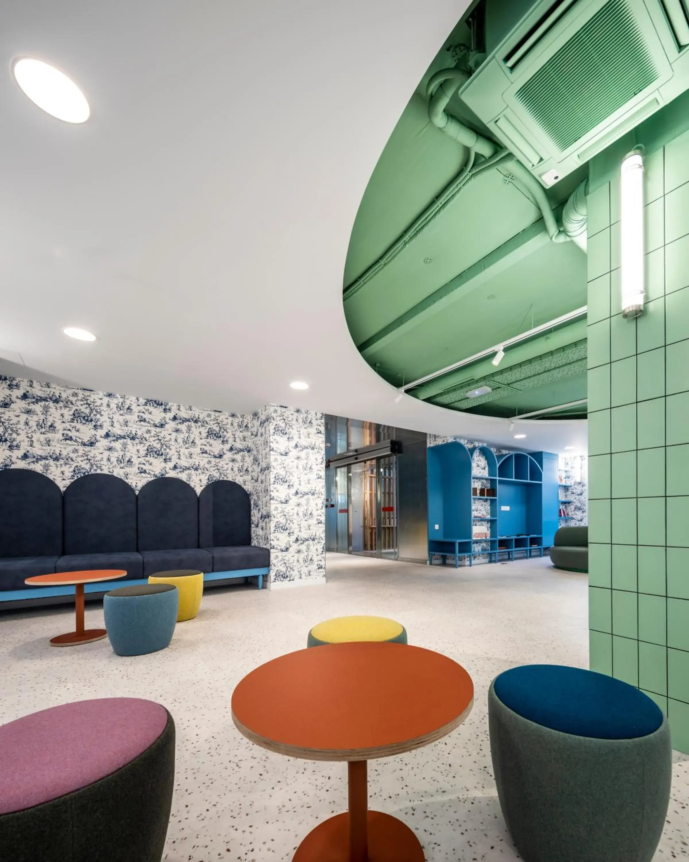 Lobby or reception in Loop INN Hostel Santiago de Compostela Lobby or reception in Loop INN Hostel Santiago de Compostela