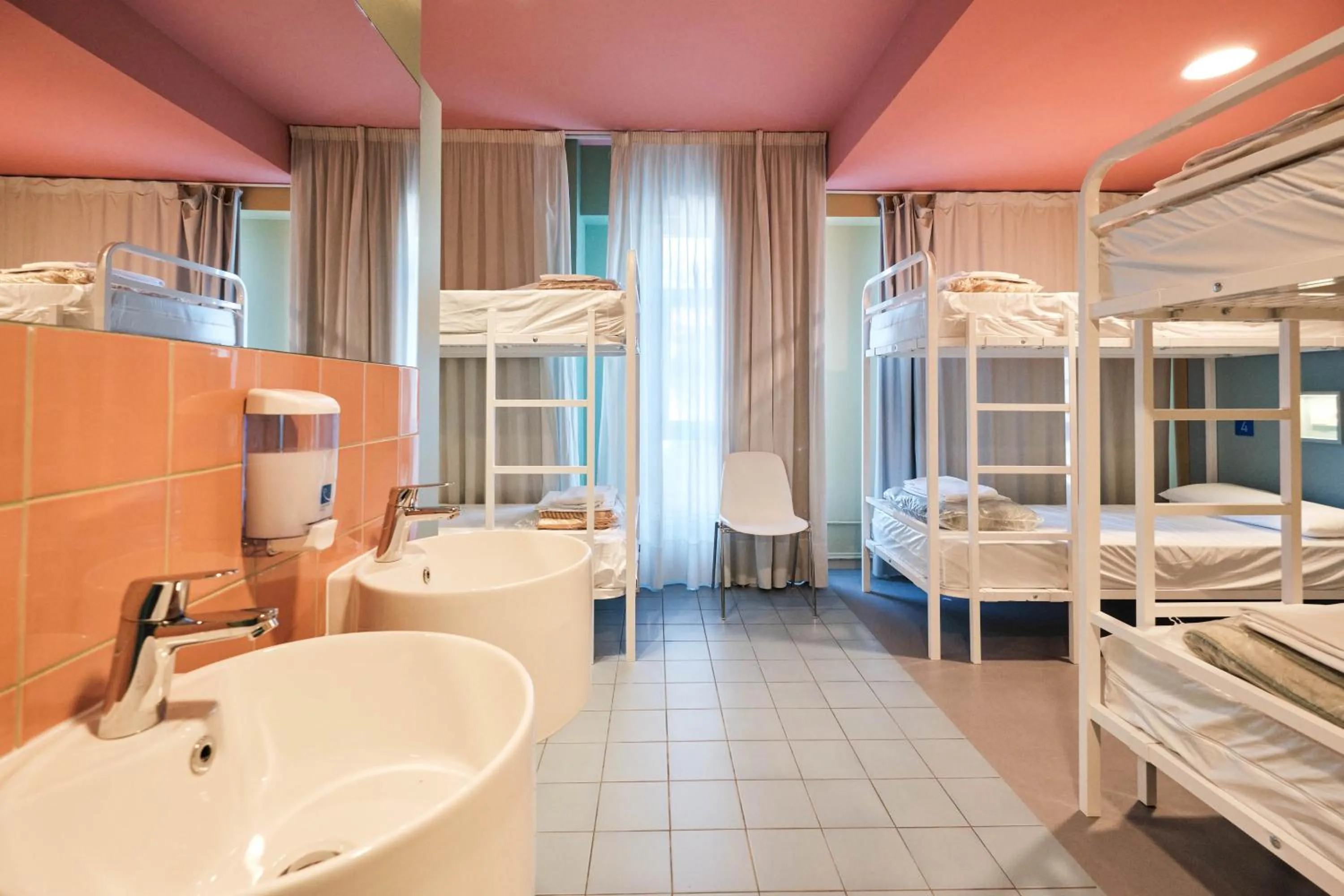 Photo of the whole room, Bed in Loop INN Hostel Santiago de Compostela