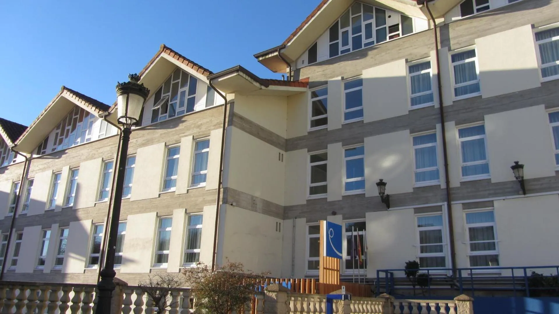 Property building in Loop INN Hostel Santiago de Compostela