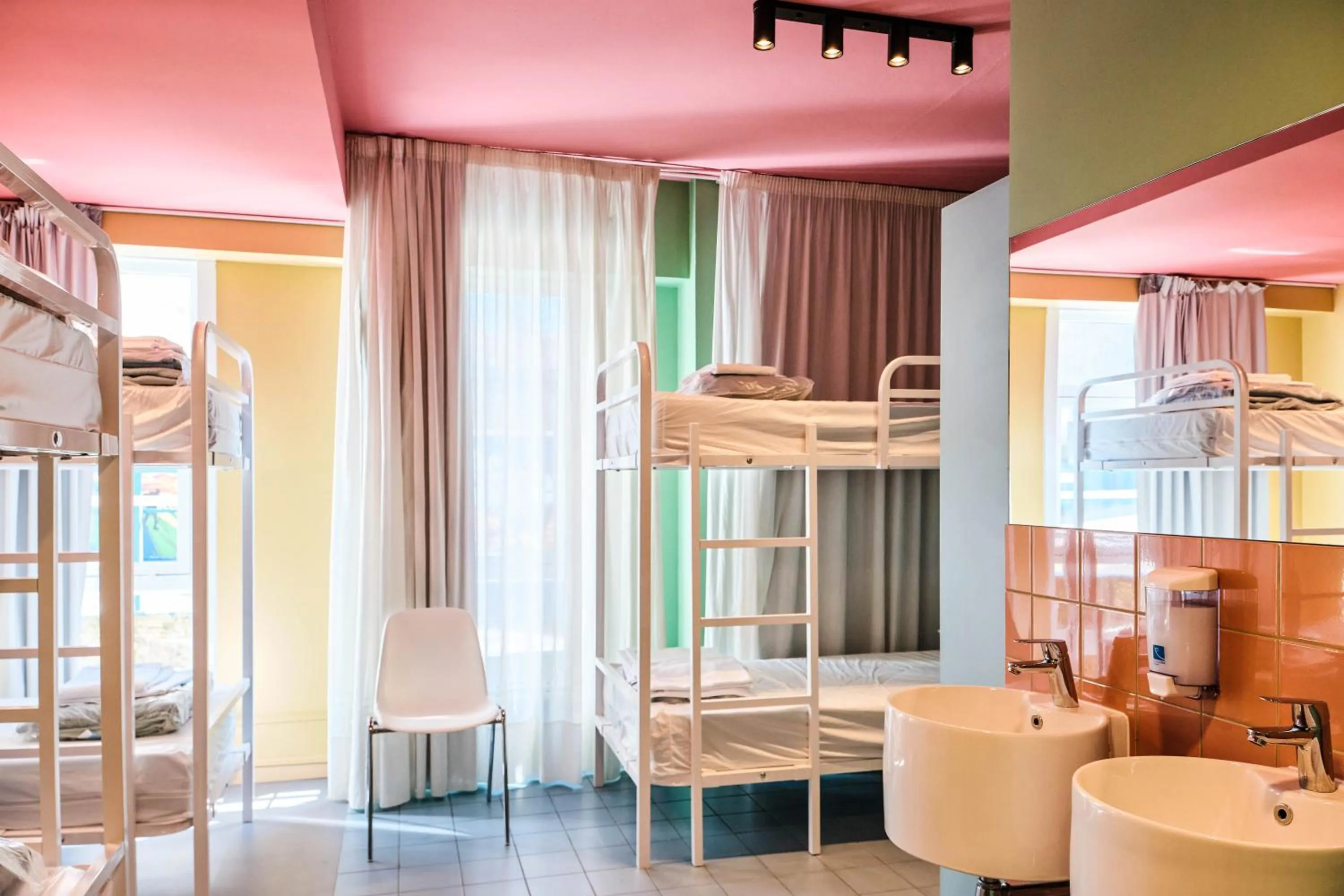 Photo of the whole room, Bed in Loop INN Hostel Santiago de Compostela