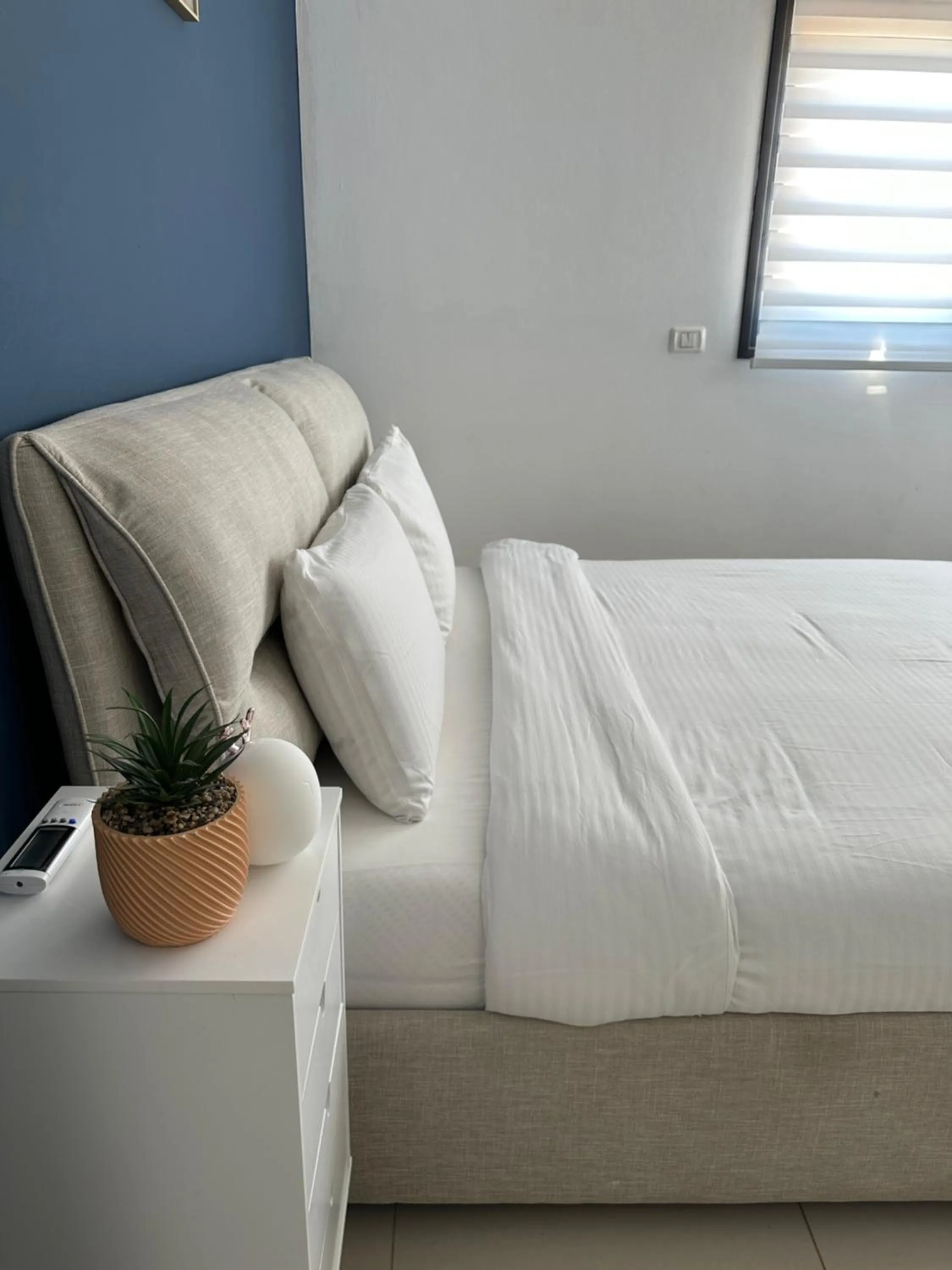 Bed in Sea view penthouse Private rooftop jacuzzi