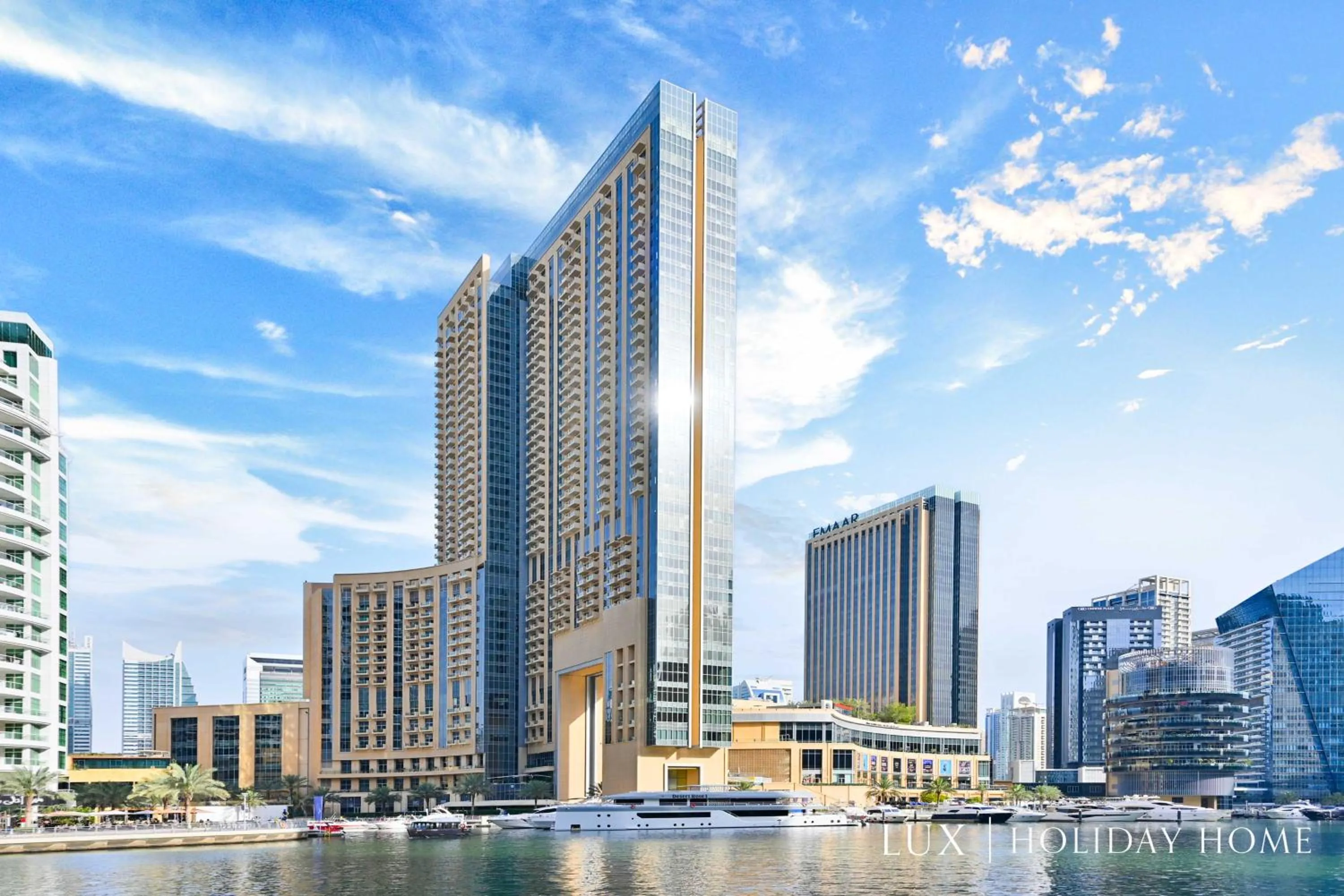 Shopping Area in LUX The Cayan Superior Suite in The Dubai Marina