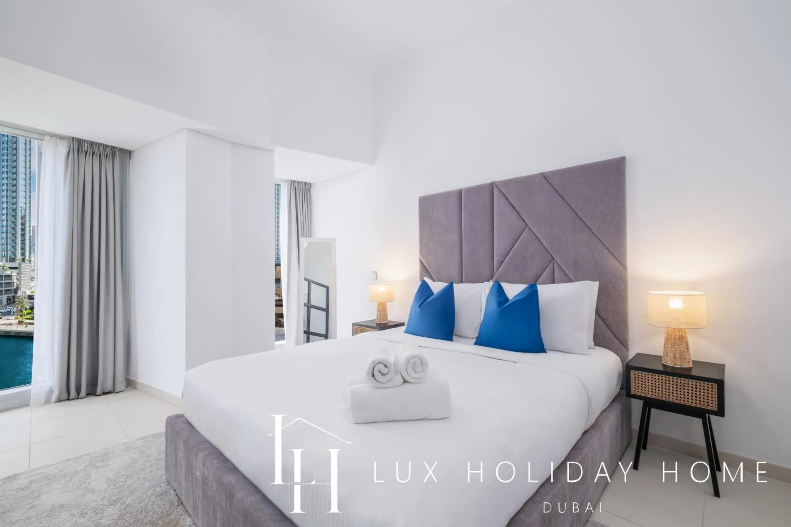 Bedroom in LUX The Cayan Superior Suite in The Dubai Marina