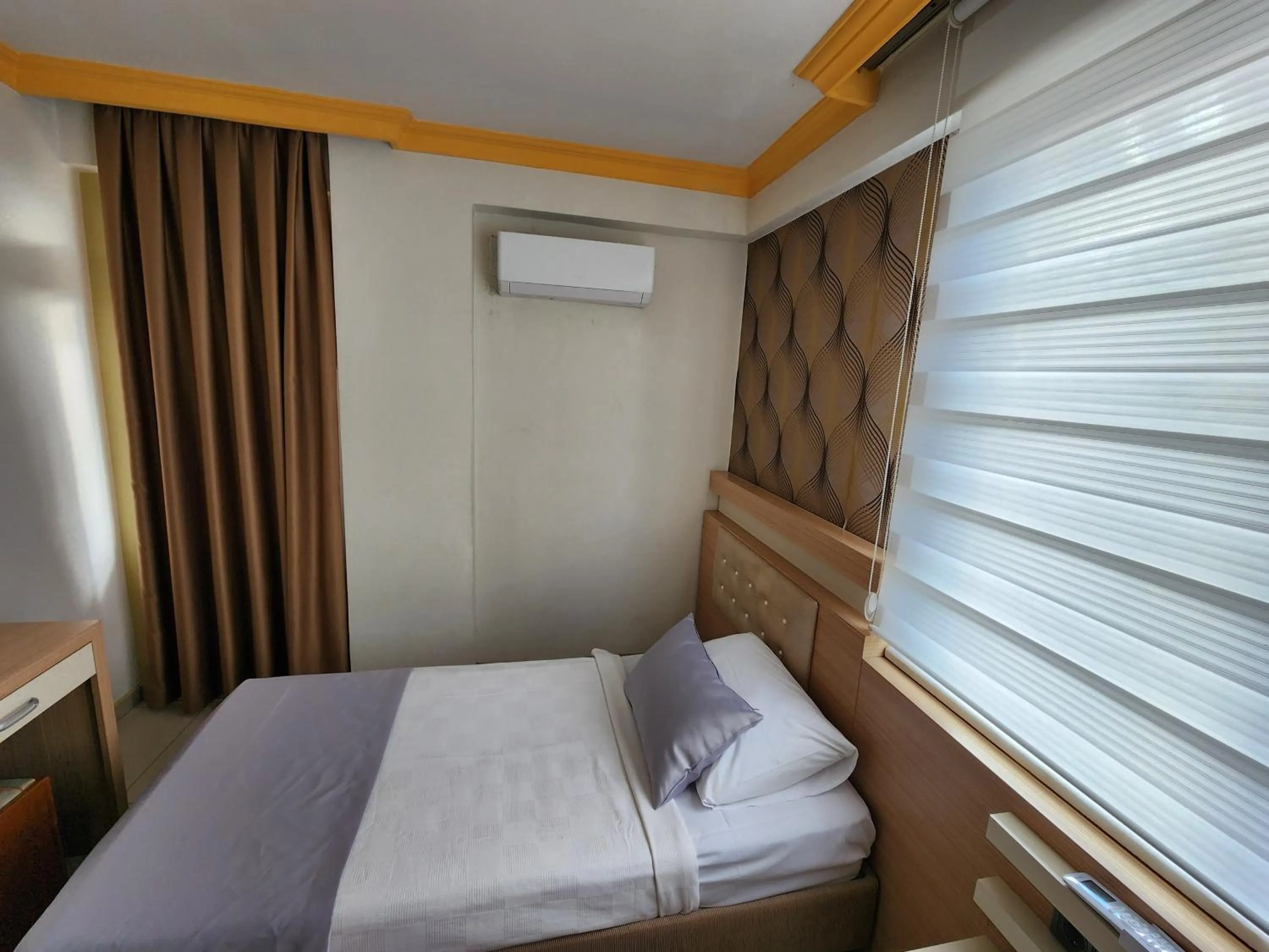 Photo of the whole room, Bed in ANTALYA Konyaaltı Gündüz Otel