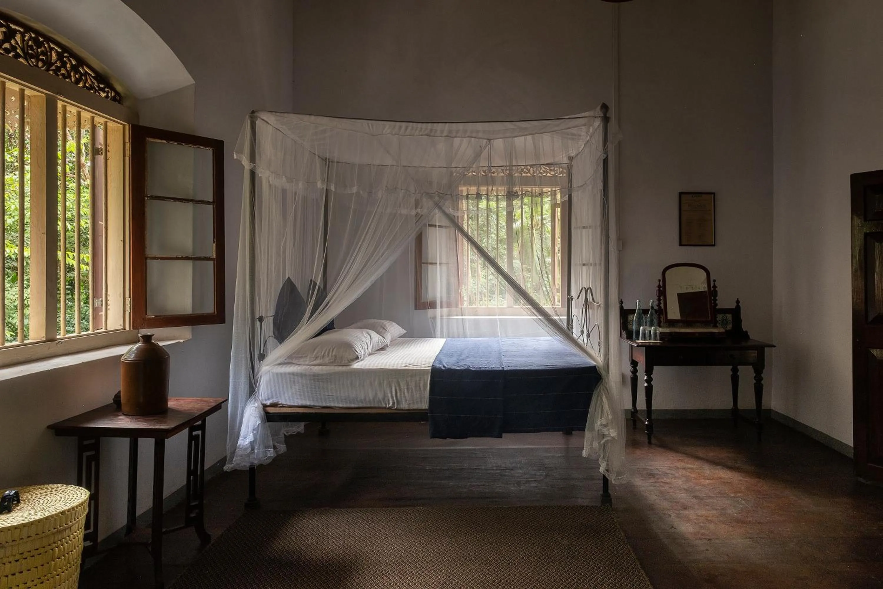 Photo of the whole room, Bed in Gileemale Walawwa & Estate