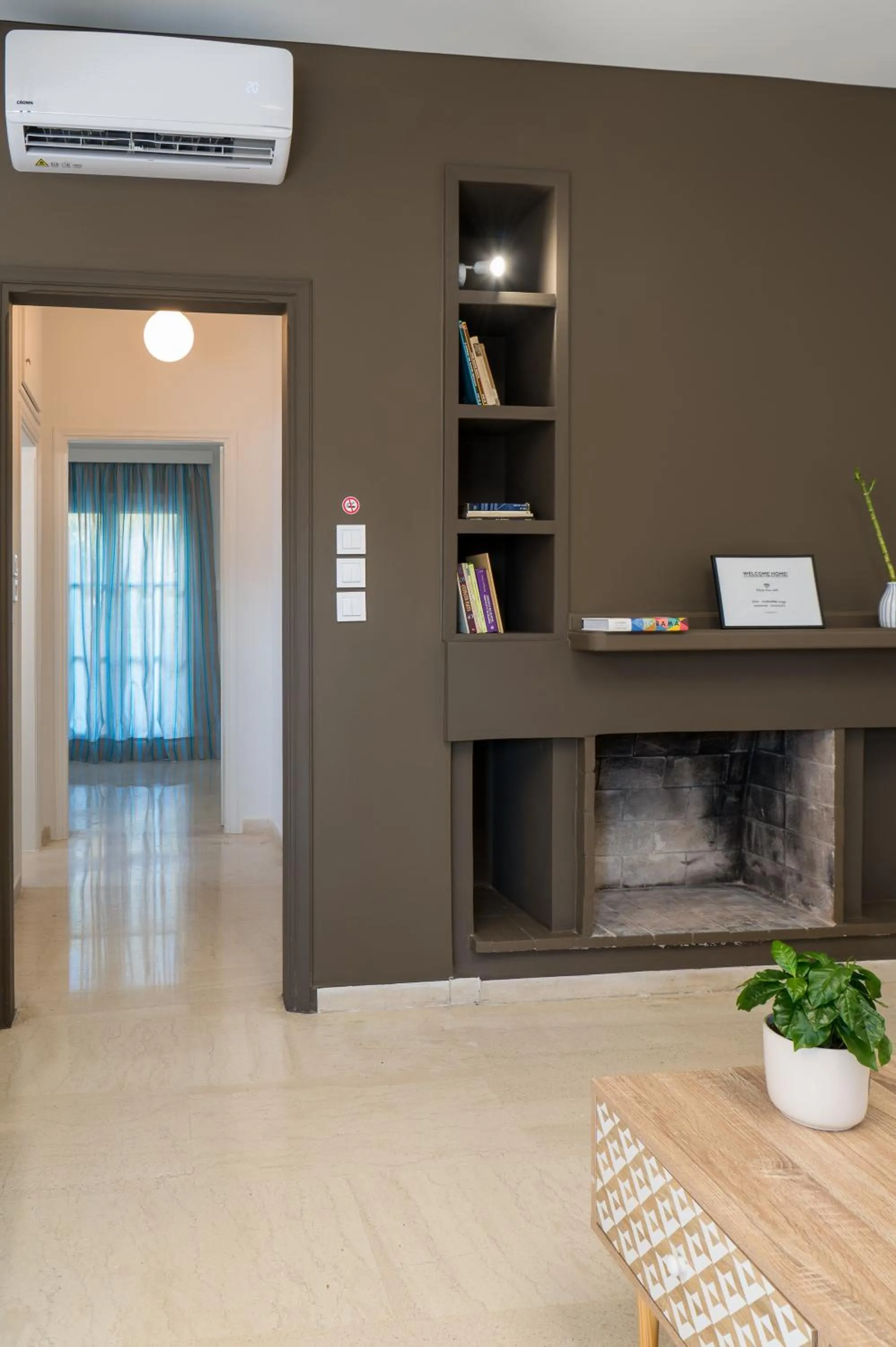 Library in CHROMA Lodge Rafina