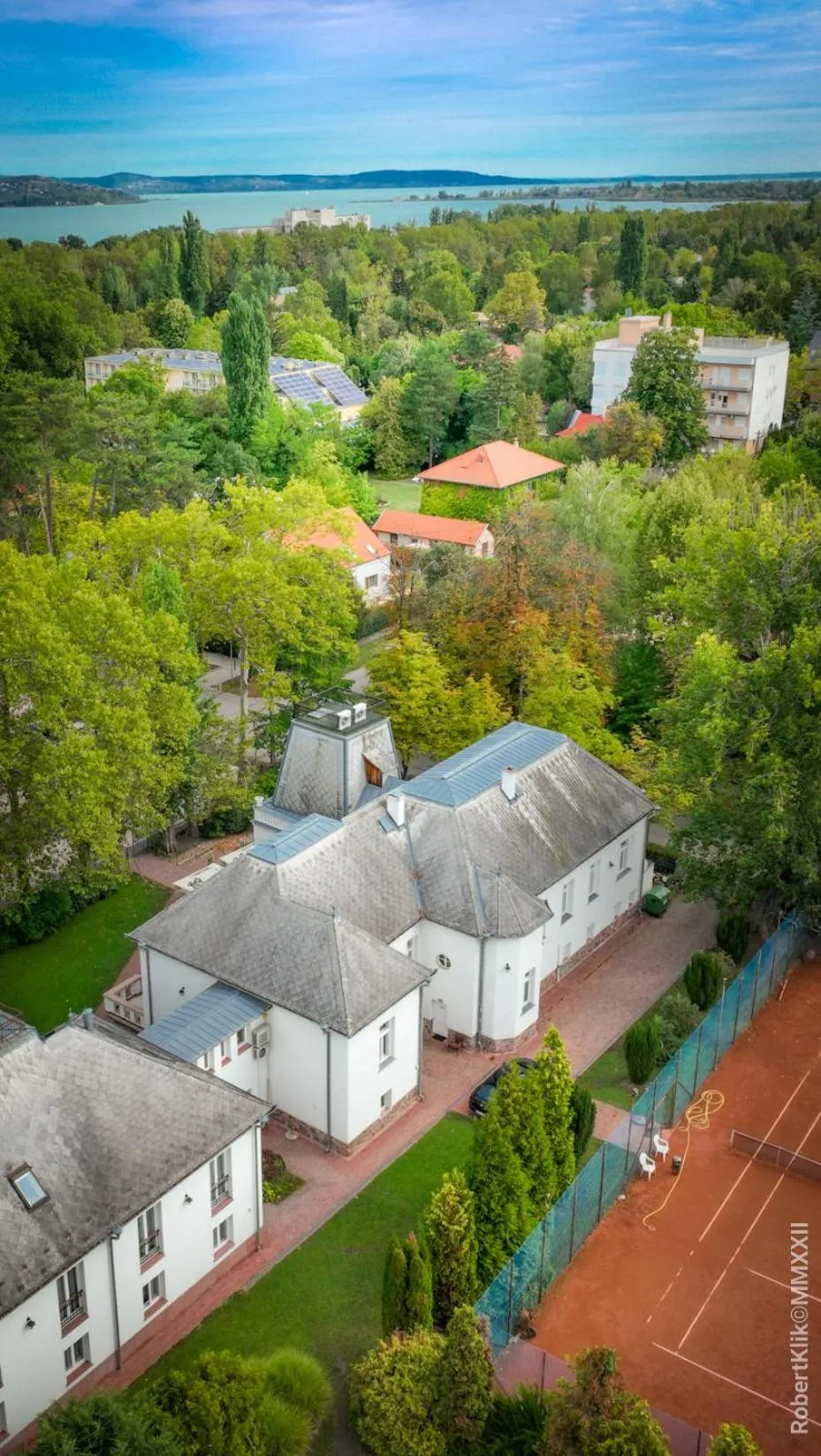 Property building in Főnix Hotel