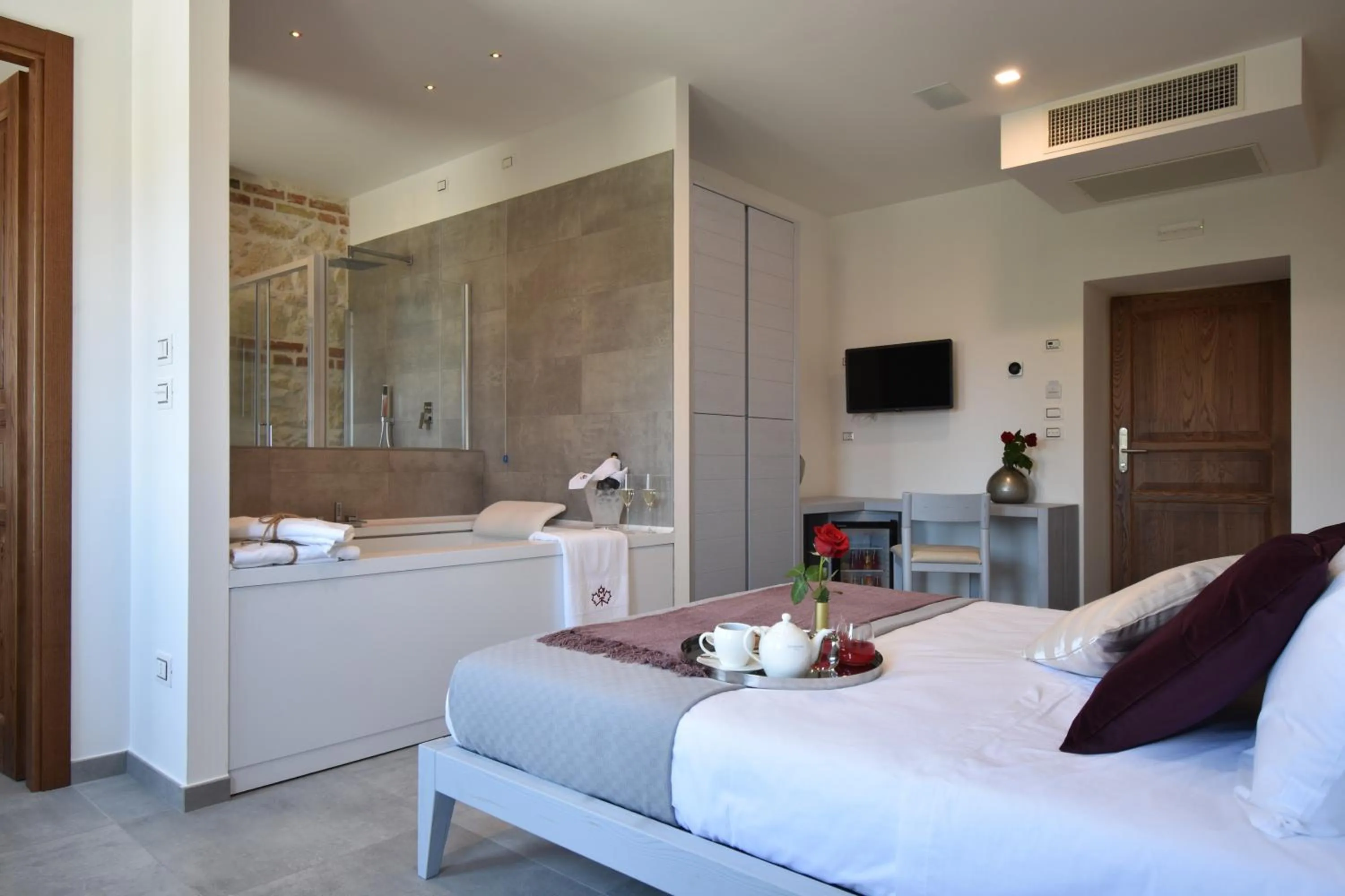 Photo of the whole room in Tenuta Micoli