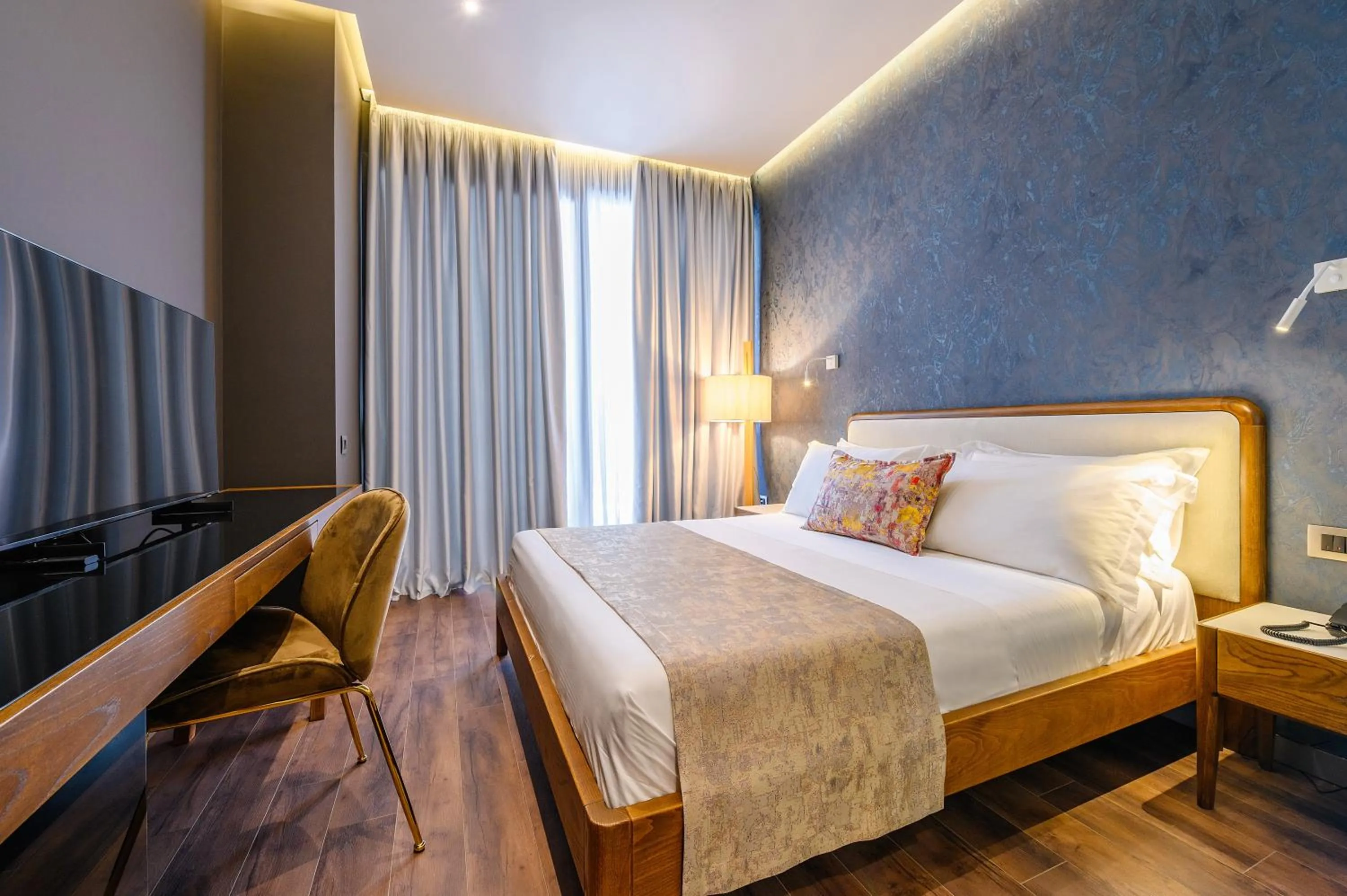 Bed in Chic Boutique Hotel Vlore