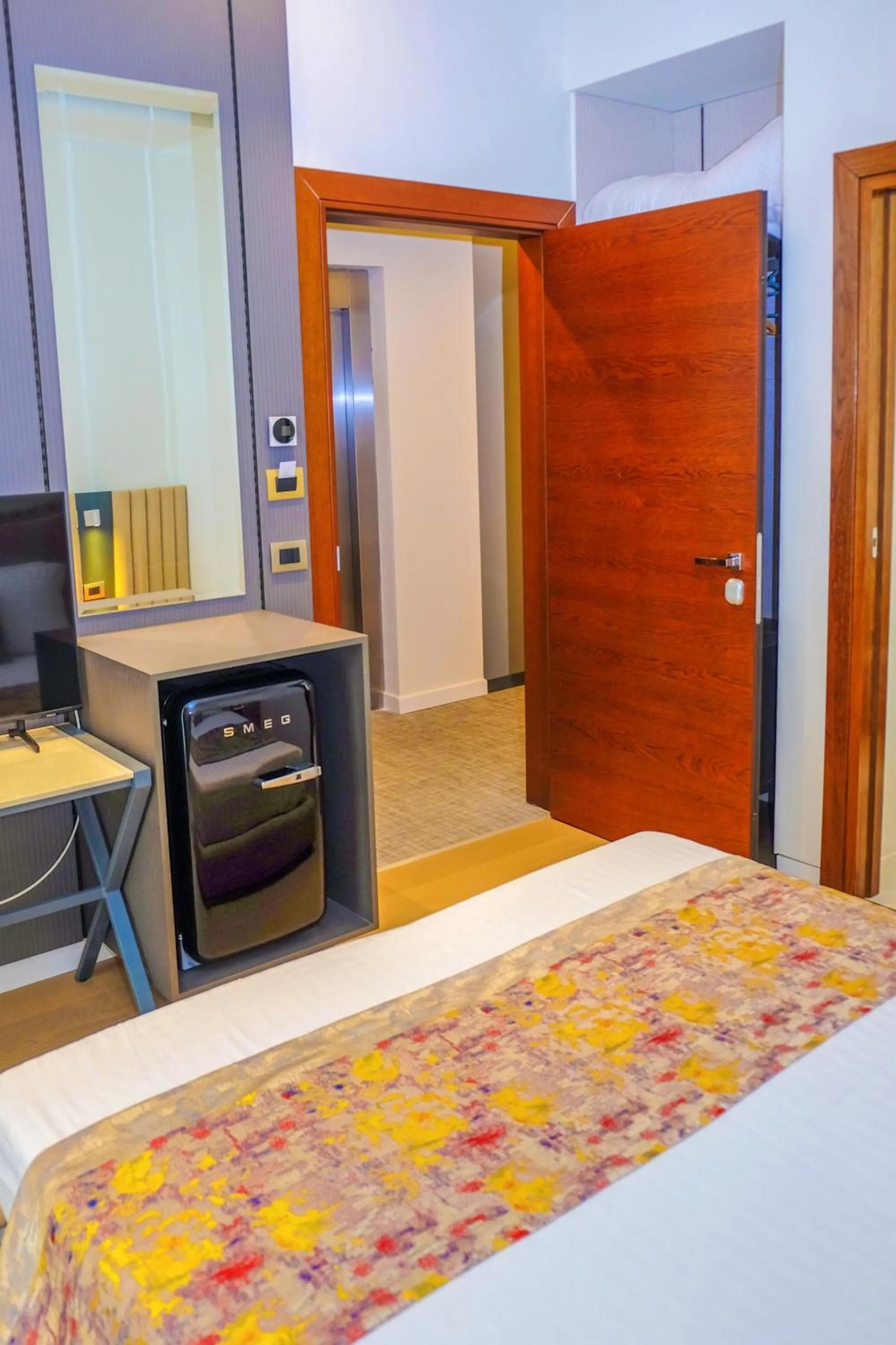 Bed in Chic Boutique Hotel Vlore