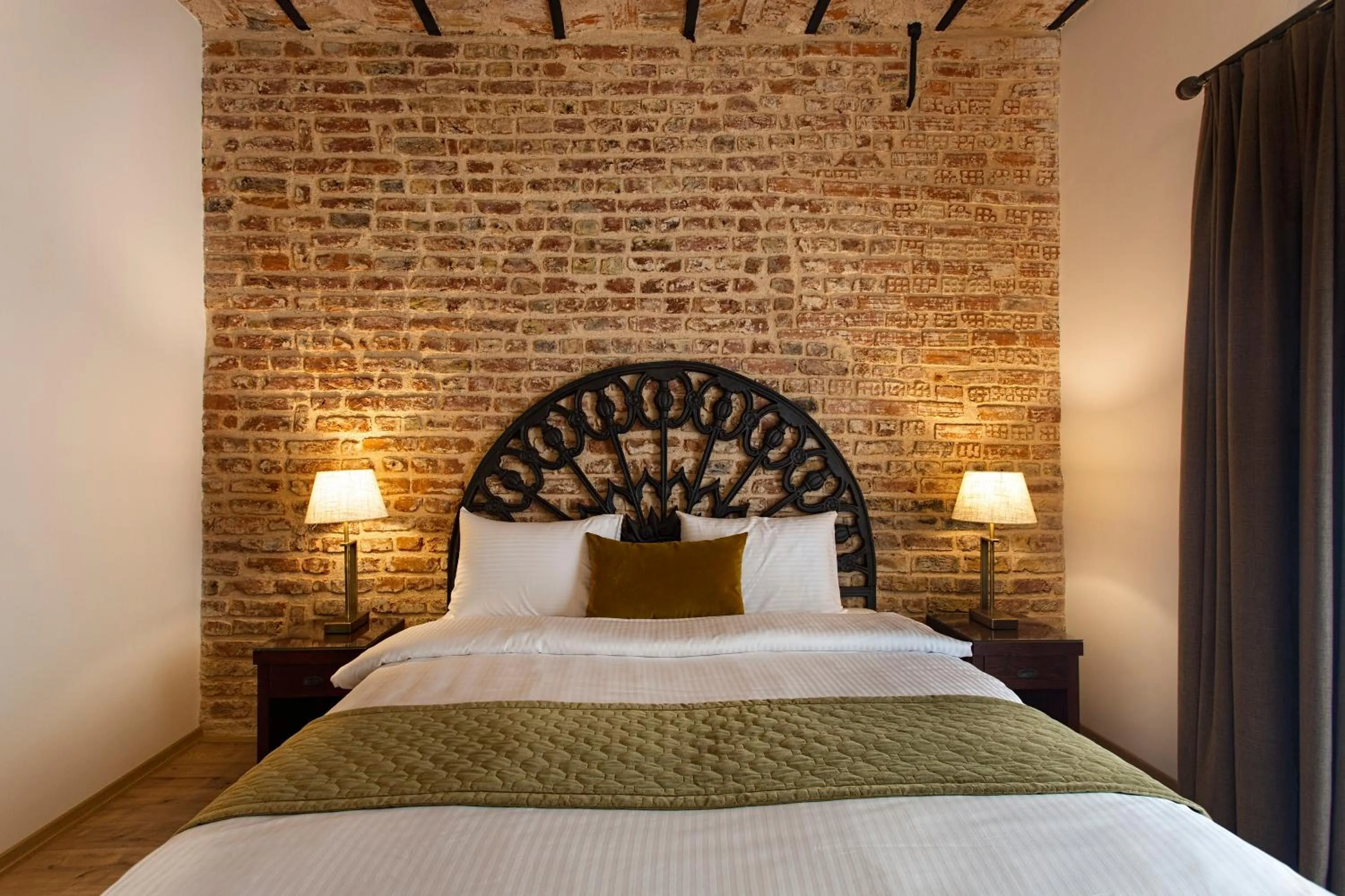 Bed in Mest Hotel Istanbul Sirkeci