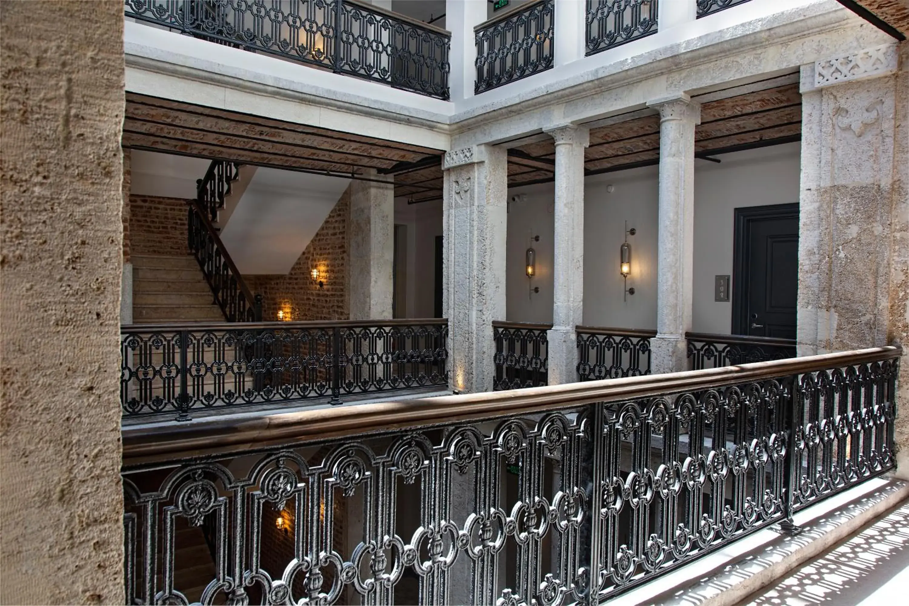 Property building in Mest Hotel Istanbul Sirkeci Property building in Mest Hotel Istanbul Sirkeci