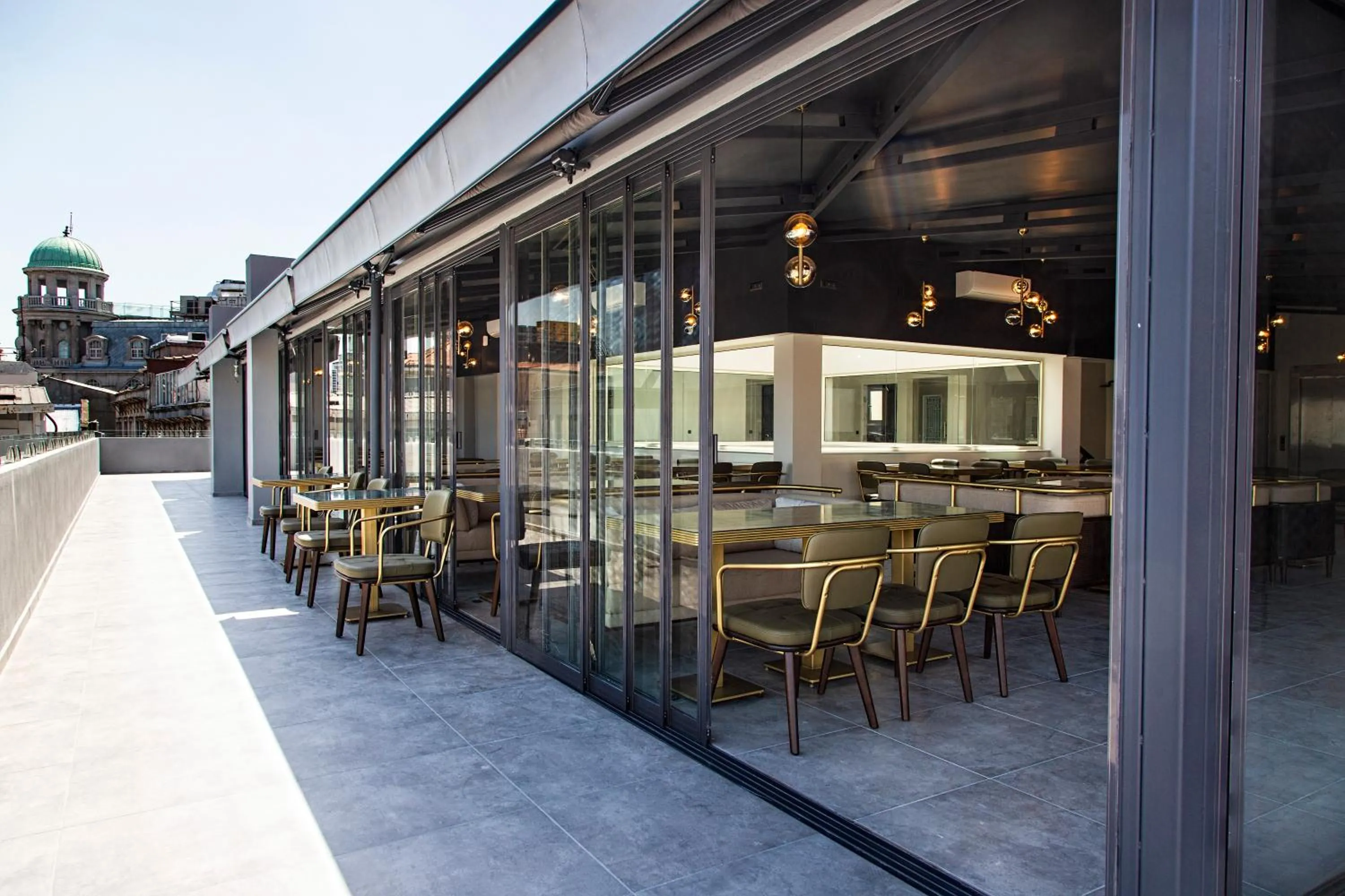 Restaurant/places to eat in Mest Hotel Istanbul Sirkeci