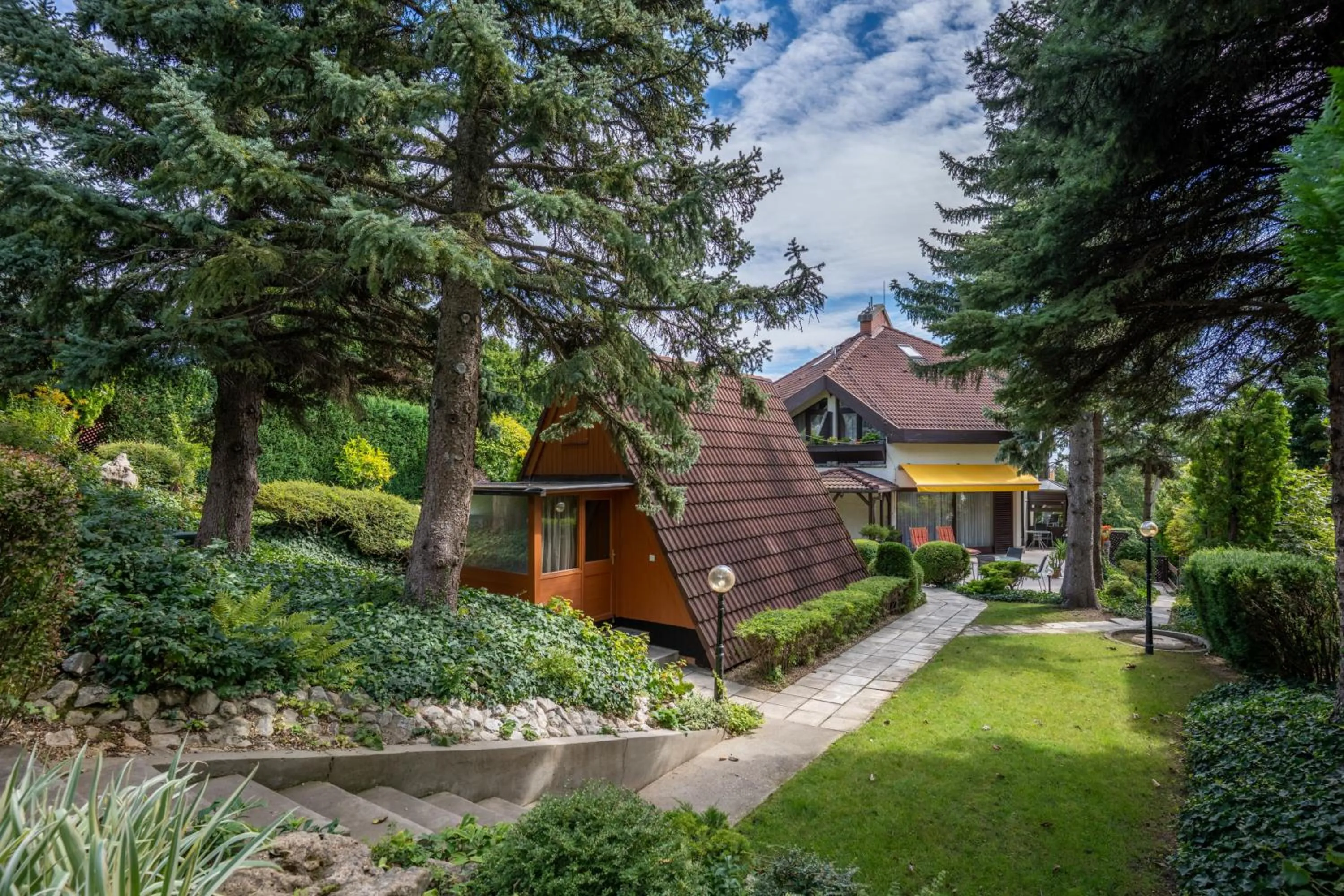 Garden in Hotel Molnár