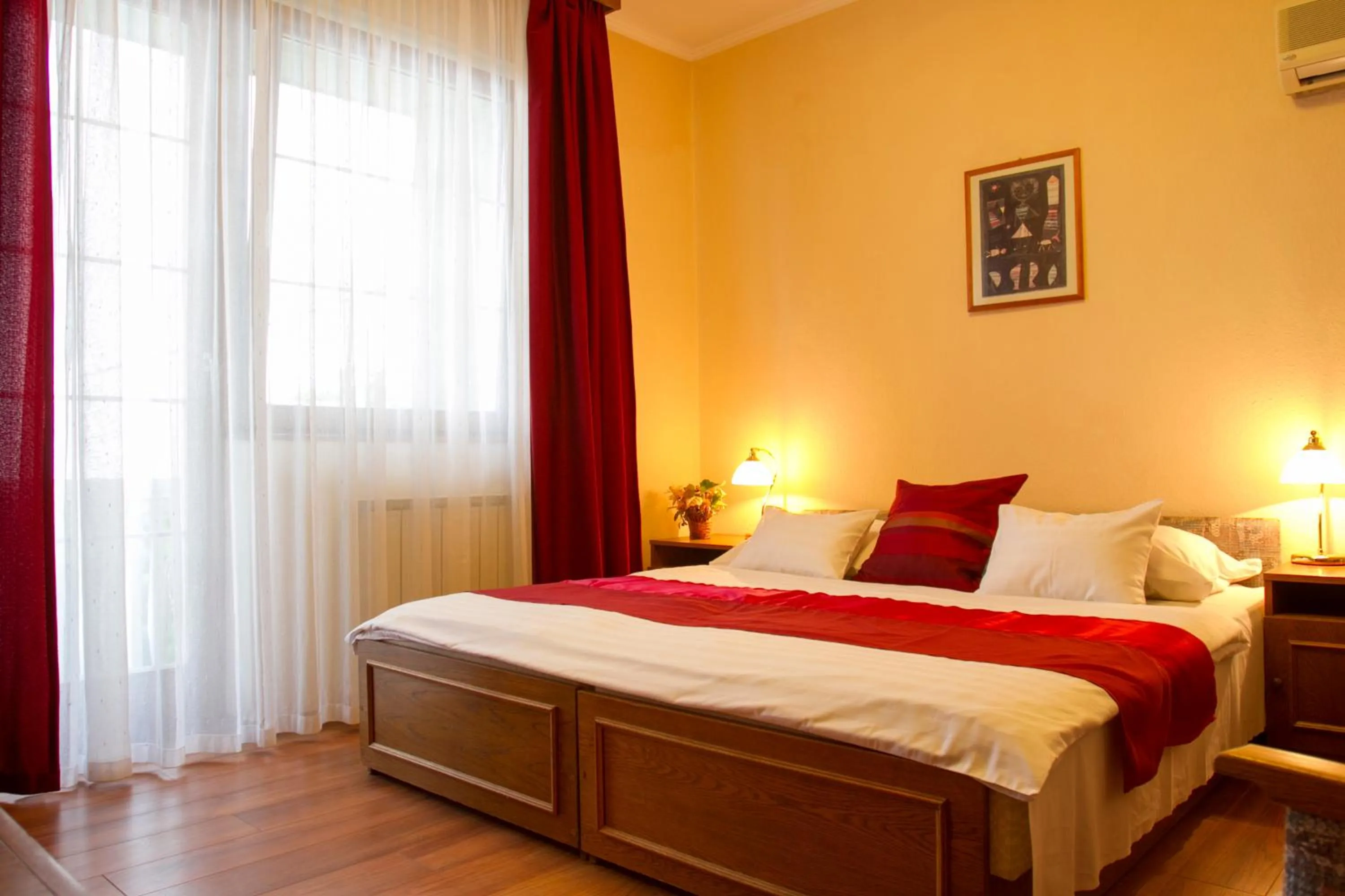 Bedroom, Bed in Hotel Molnár