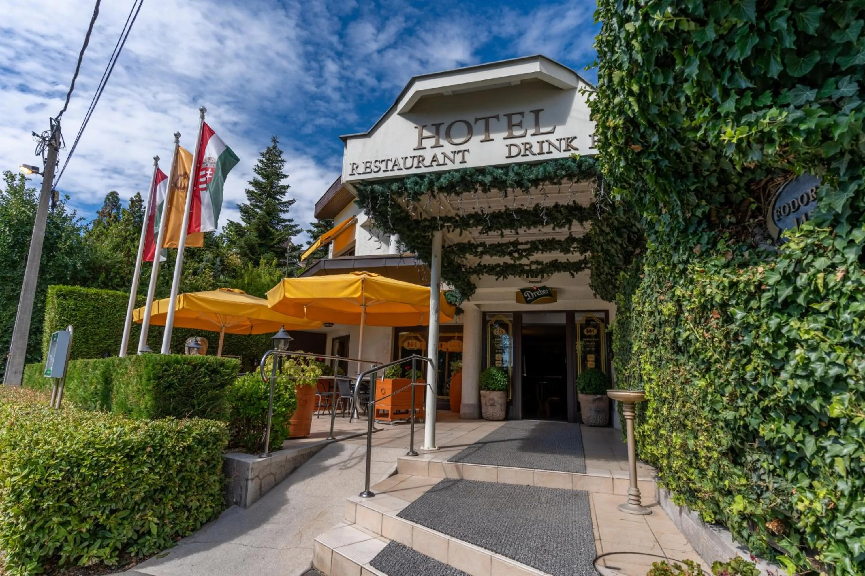 Property building in Hotel Molnár