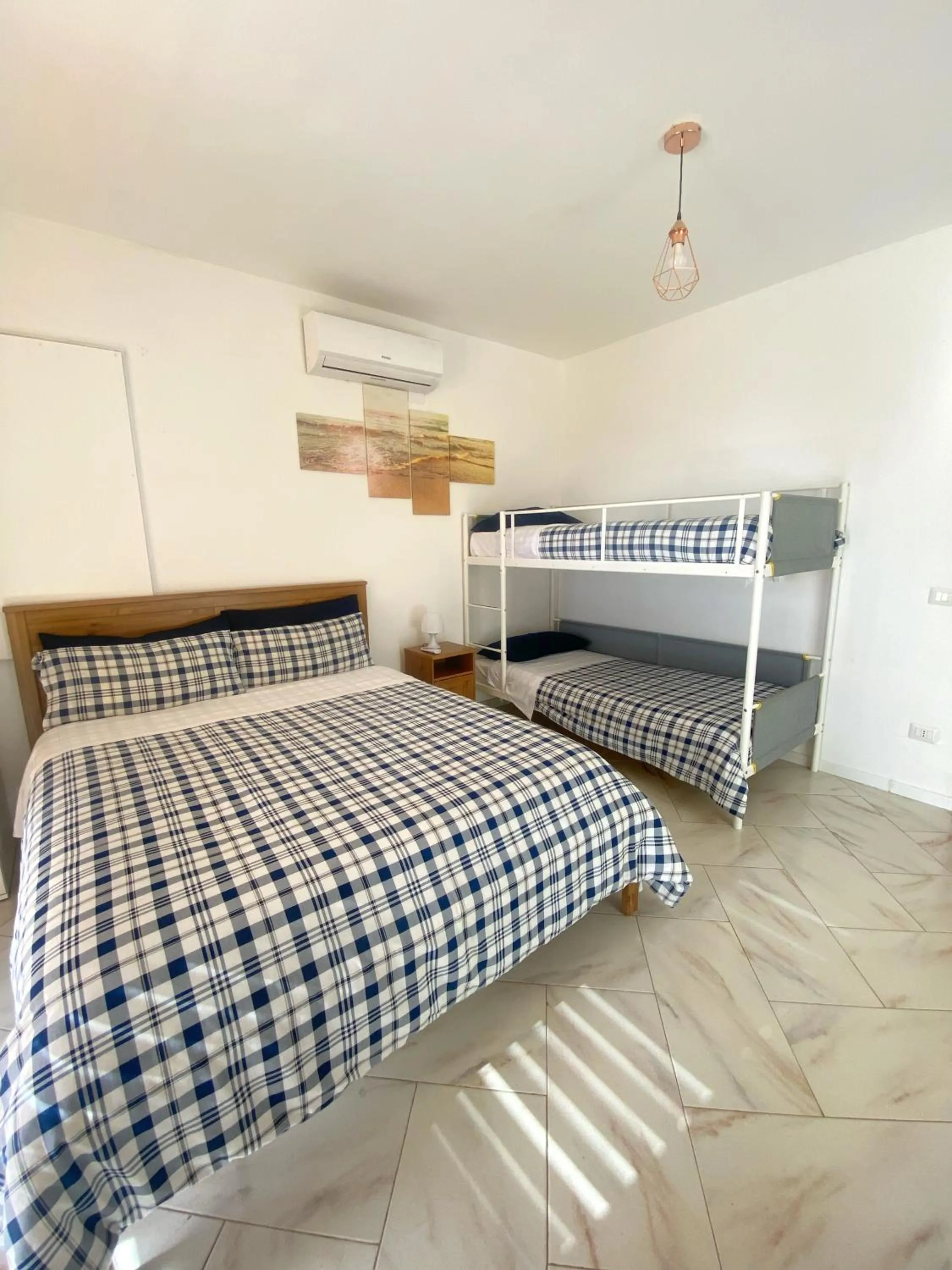 Bedroom, Bed in Villa Mariel Suites & Apartment