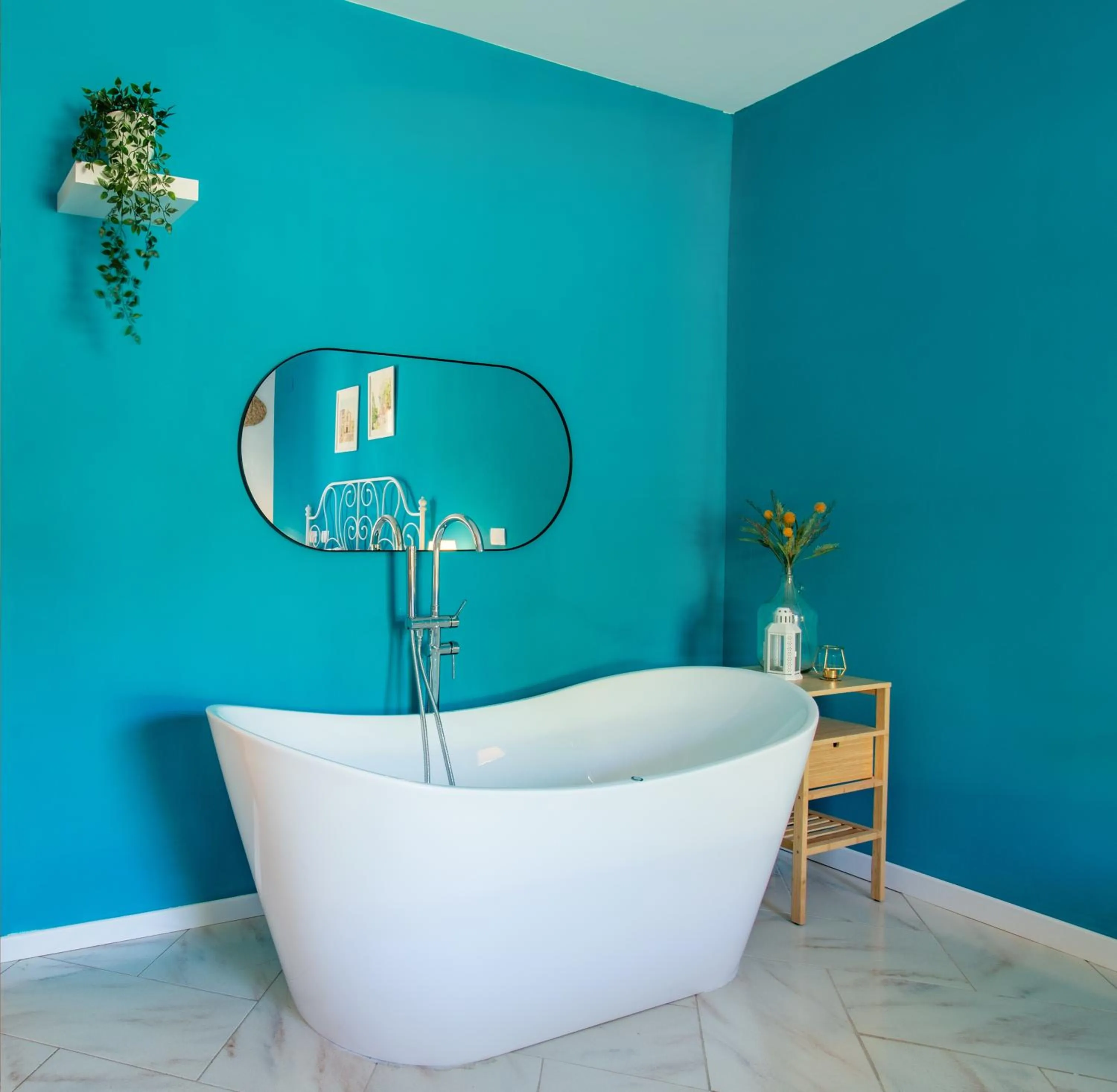 Hot Tub in Villa Mariel Suites & Apartment