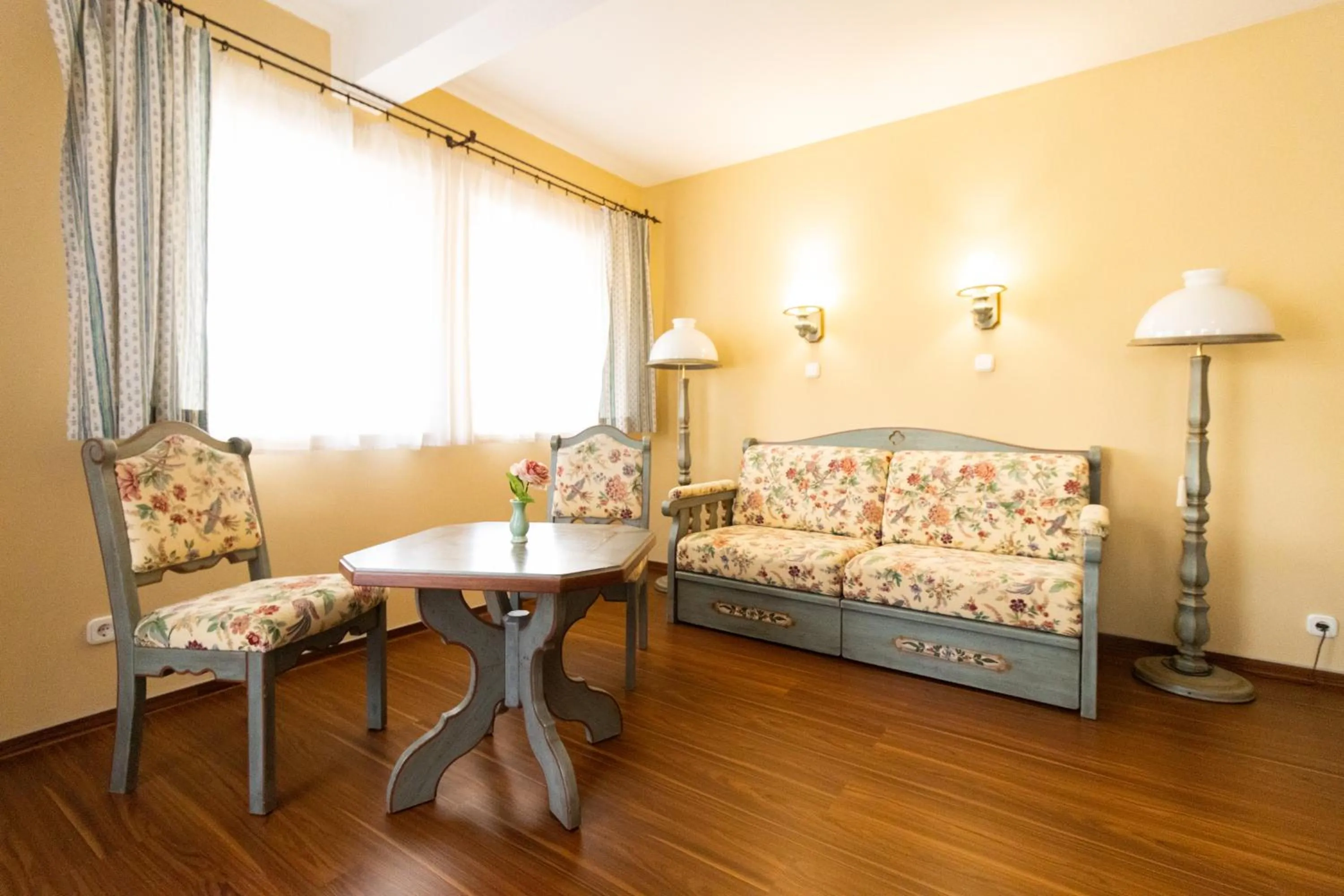 Living room in Aquamarina Hotel Visegrád