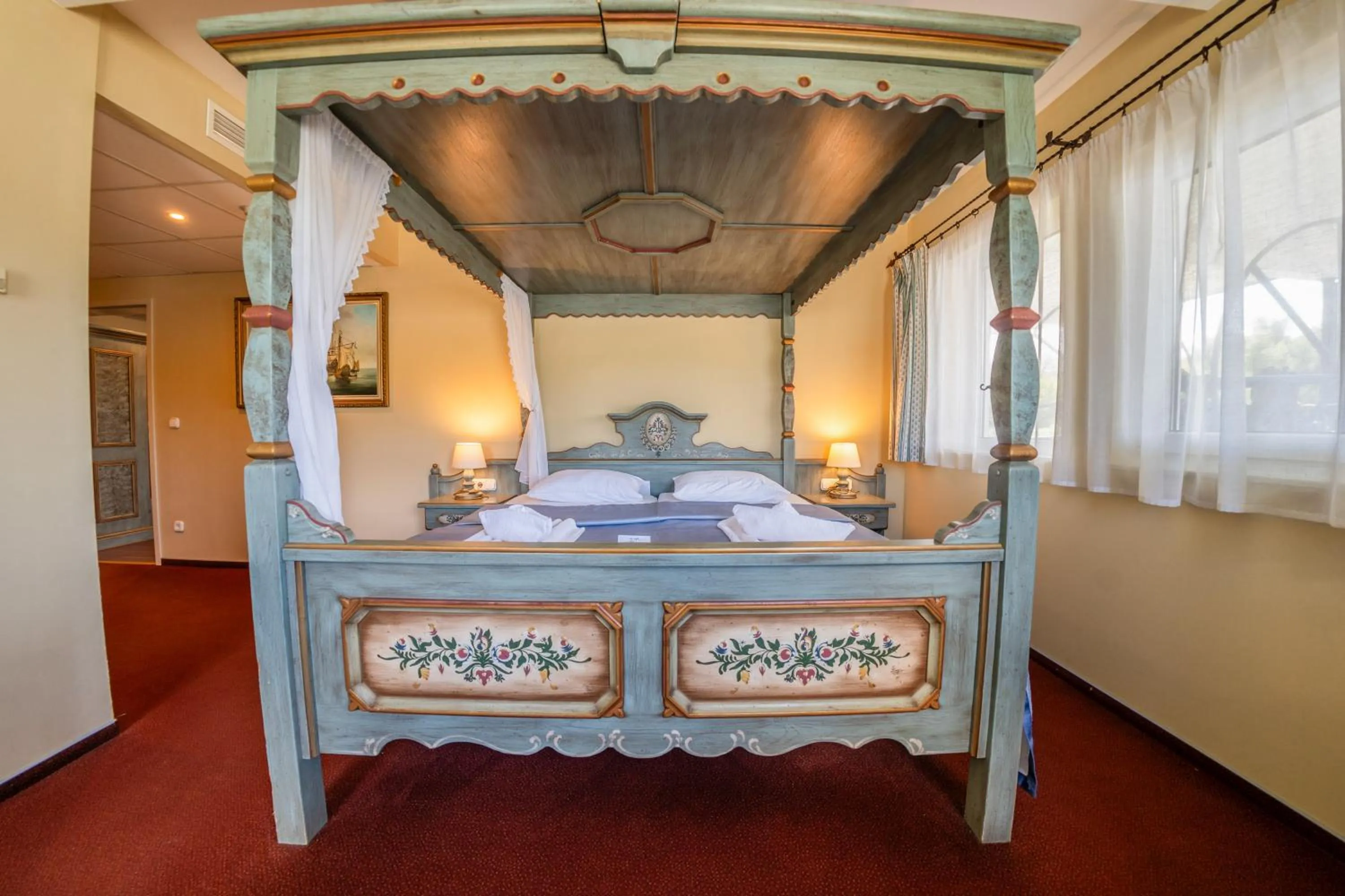 Bed in Aquamarina Hotel Visegrád