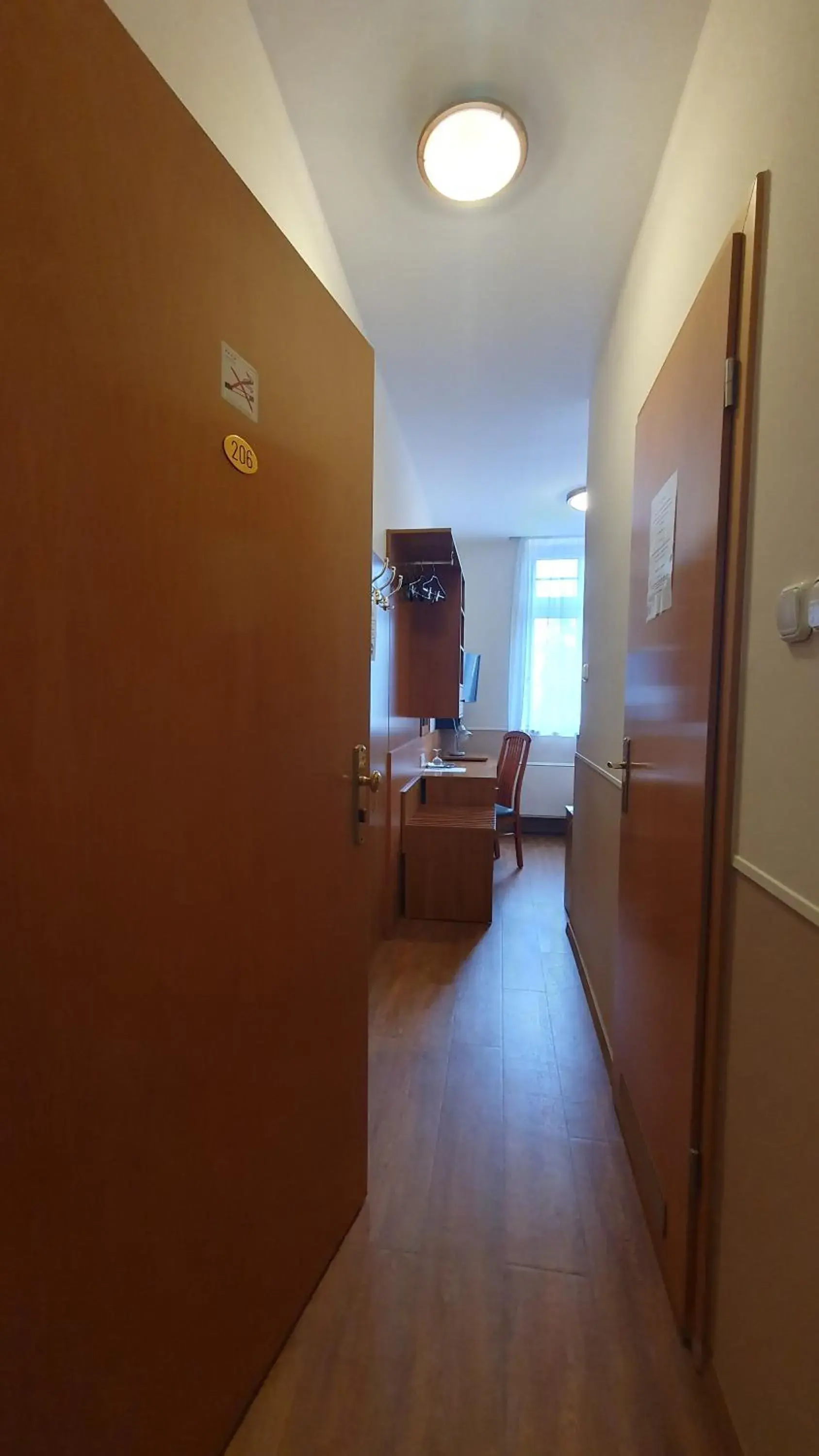 Small Single Room - single occupancy in Hotel Baross Small Single Room - single occupancy in Hotel Baross
