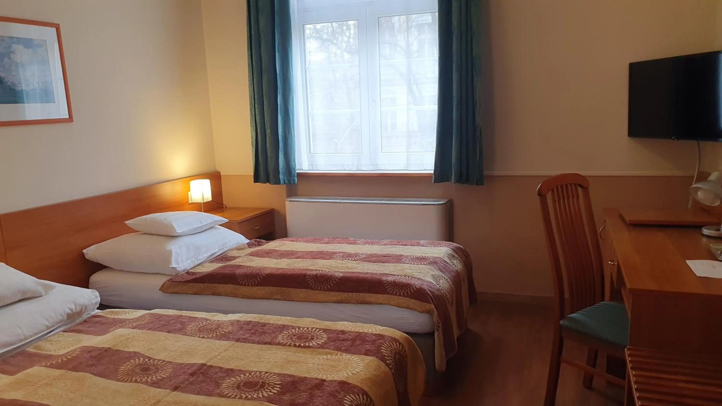 Bed in Hotel Baross