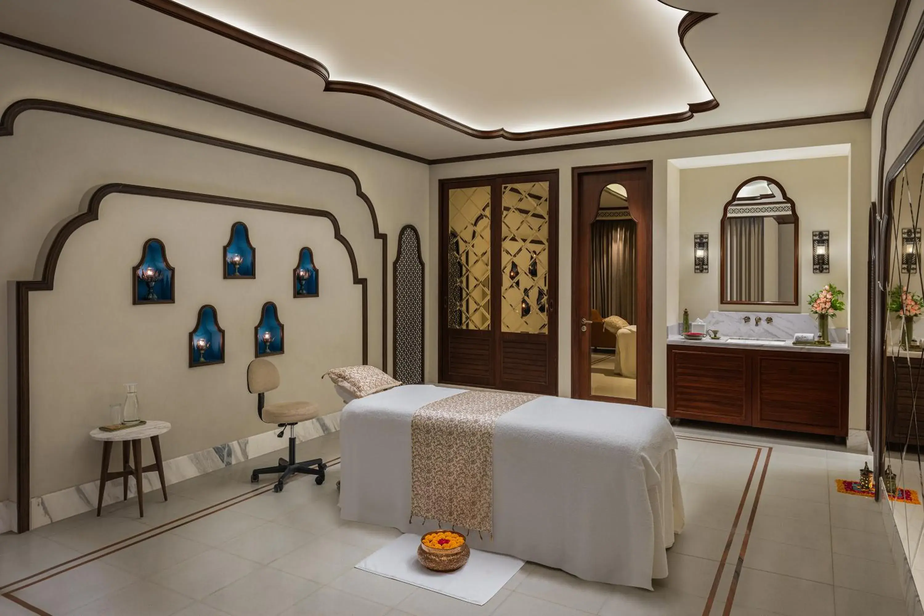 Spa and wellness centre/facilities, Bed in Pilibhit House, Haridwar – IHCL SeleQtions Spa and wellness centre/facilities, Bed in Pilibhit House, Haridwar – IHCL SeleQtions