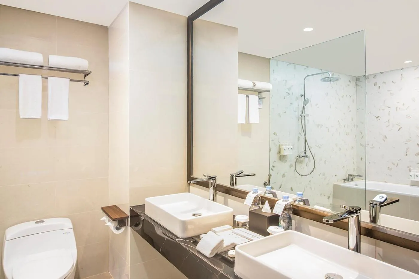 Bathroom in Swiss-Belhotel Cendrawasih, Biak
