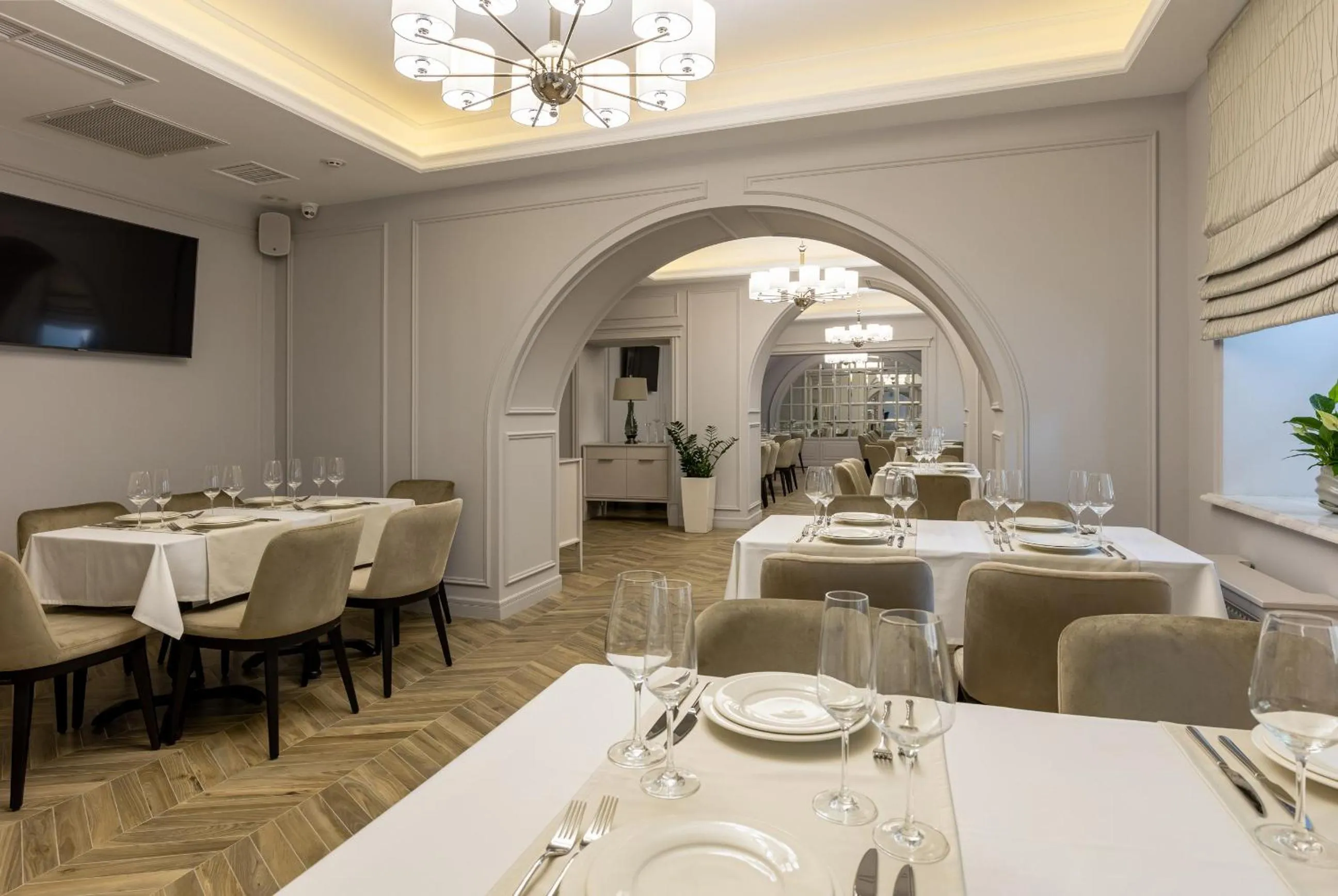 Restaurant/places to eat in Dvoryansky Hotel