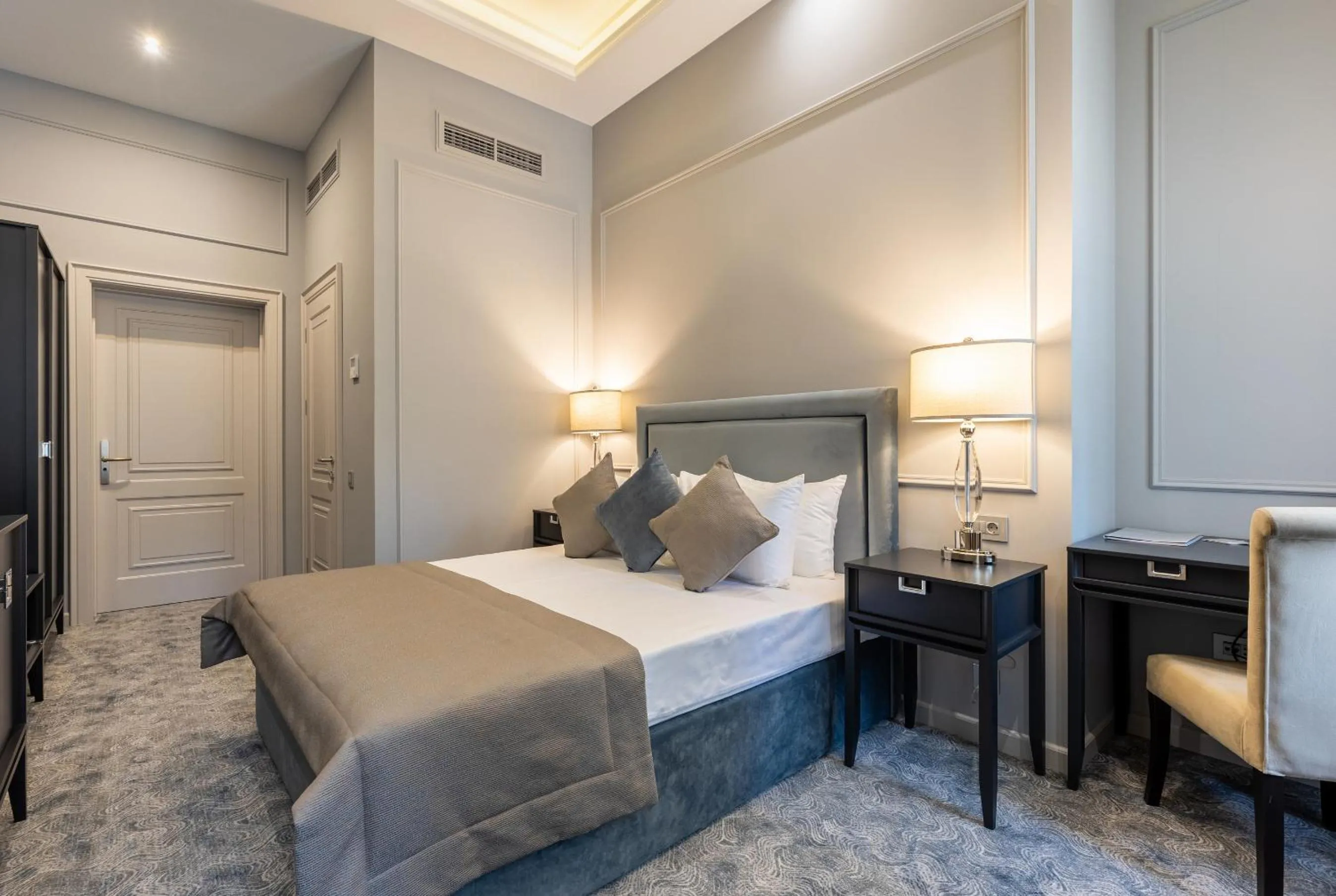 Bed in Dvoryansky Hotel