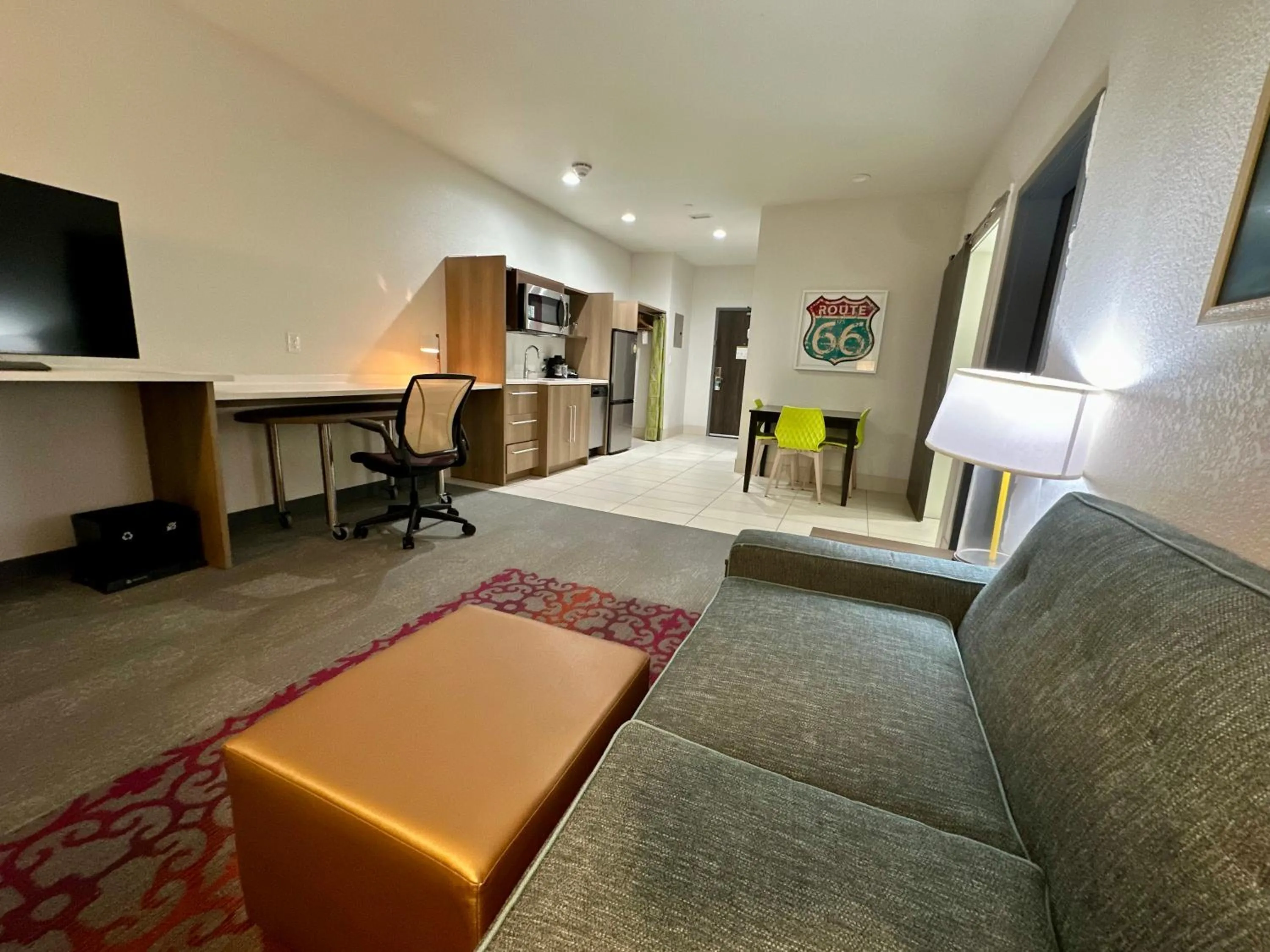 TV and multimedia in Home2 Suites By Hilton Amarillo East