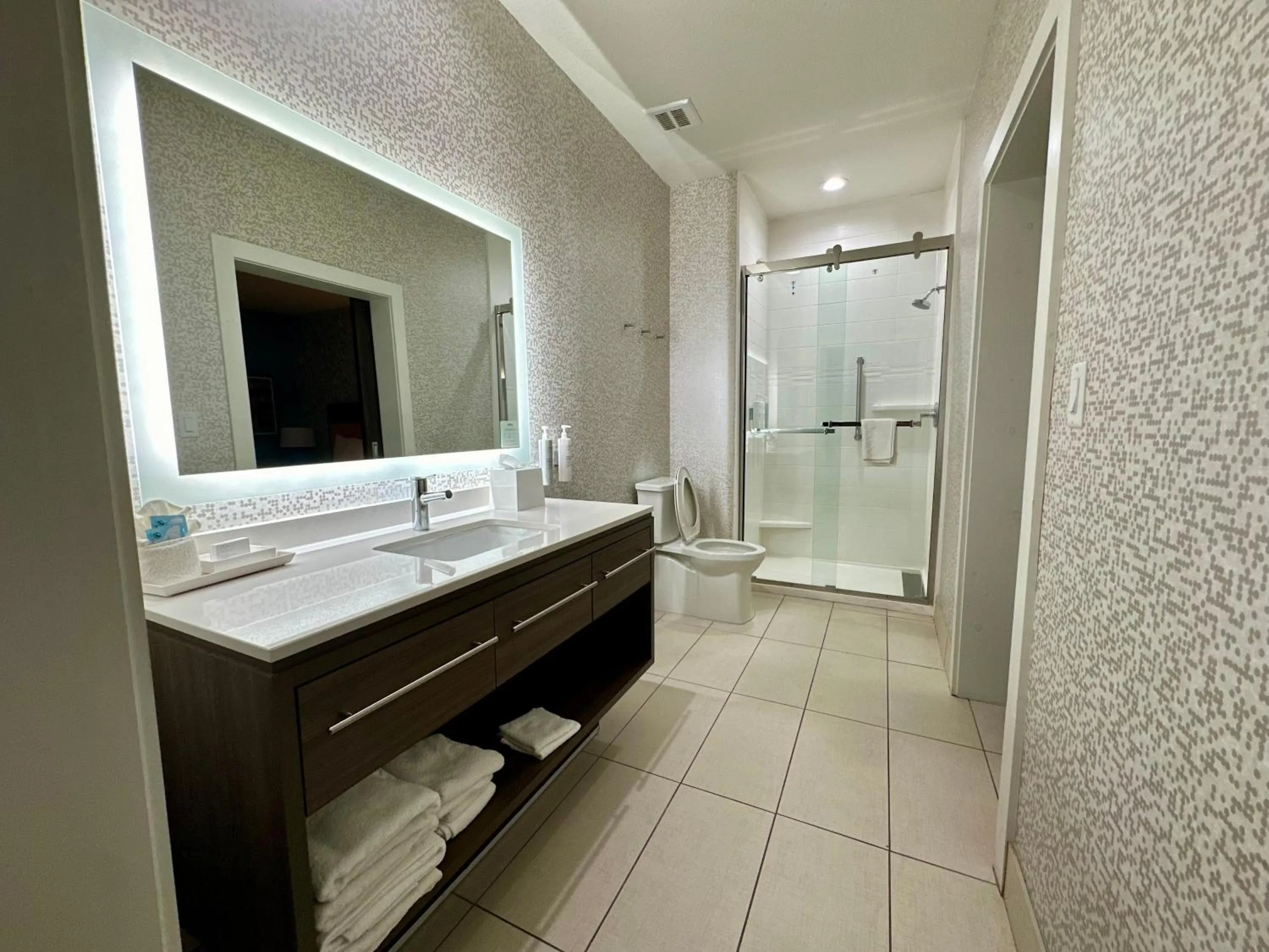 Shower in Home2 Suites By Hilton Amarillo East