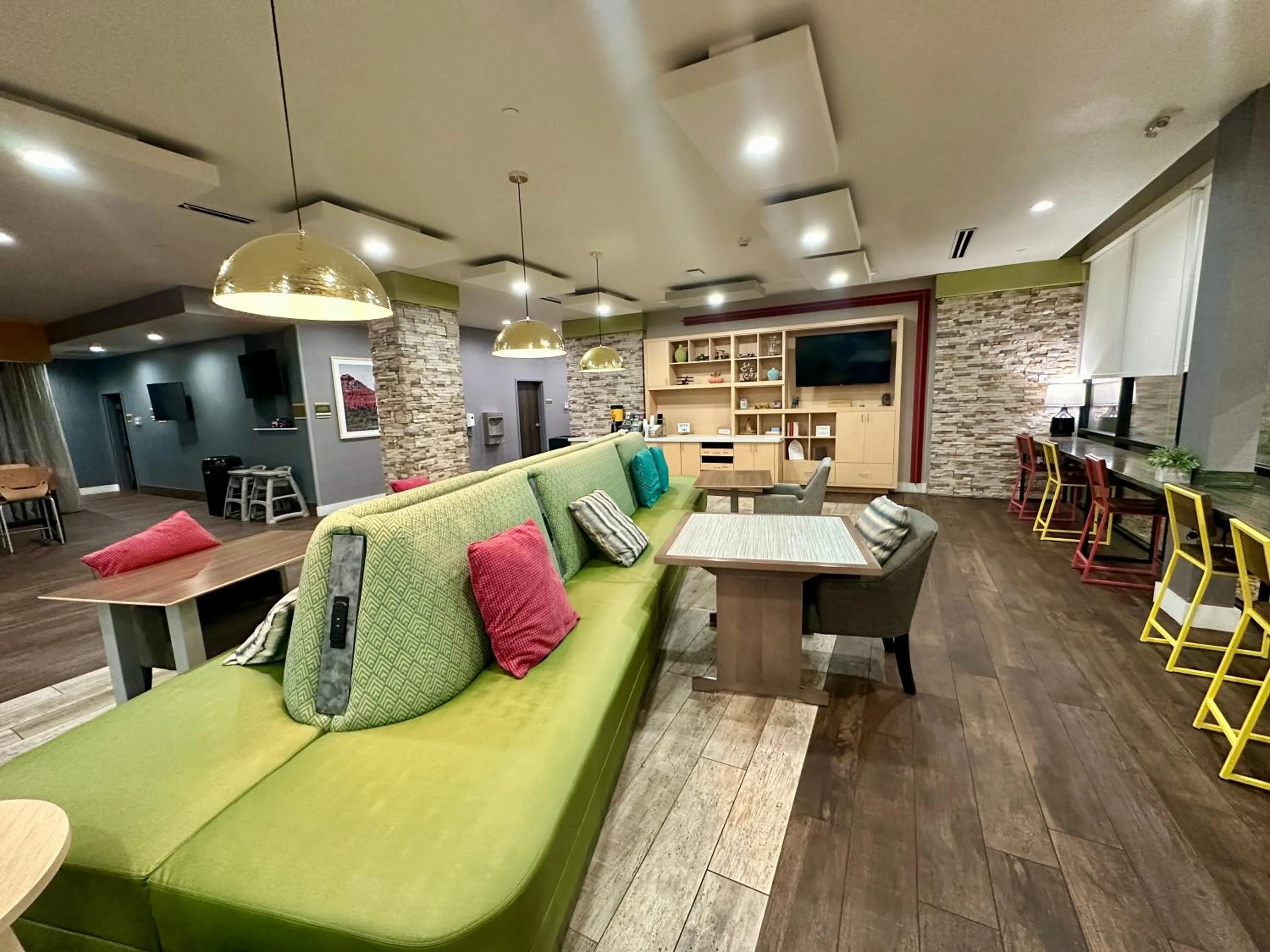 Communal lounge/ TV room in Home2 Suites By Hilton Amarillo East