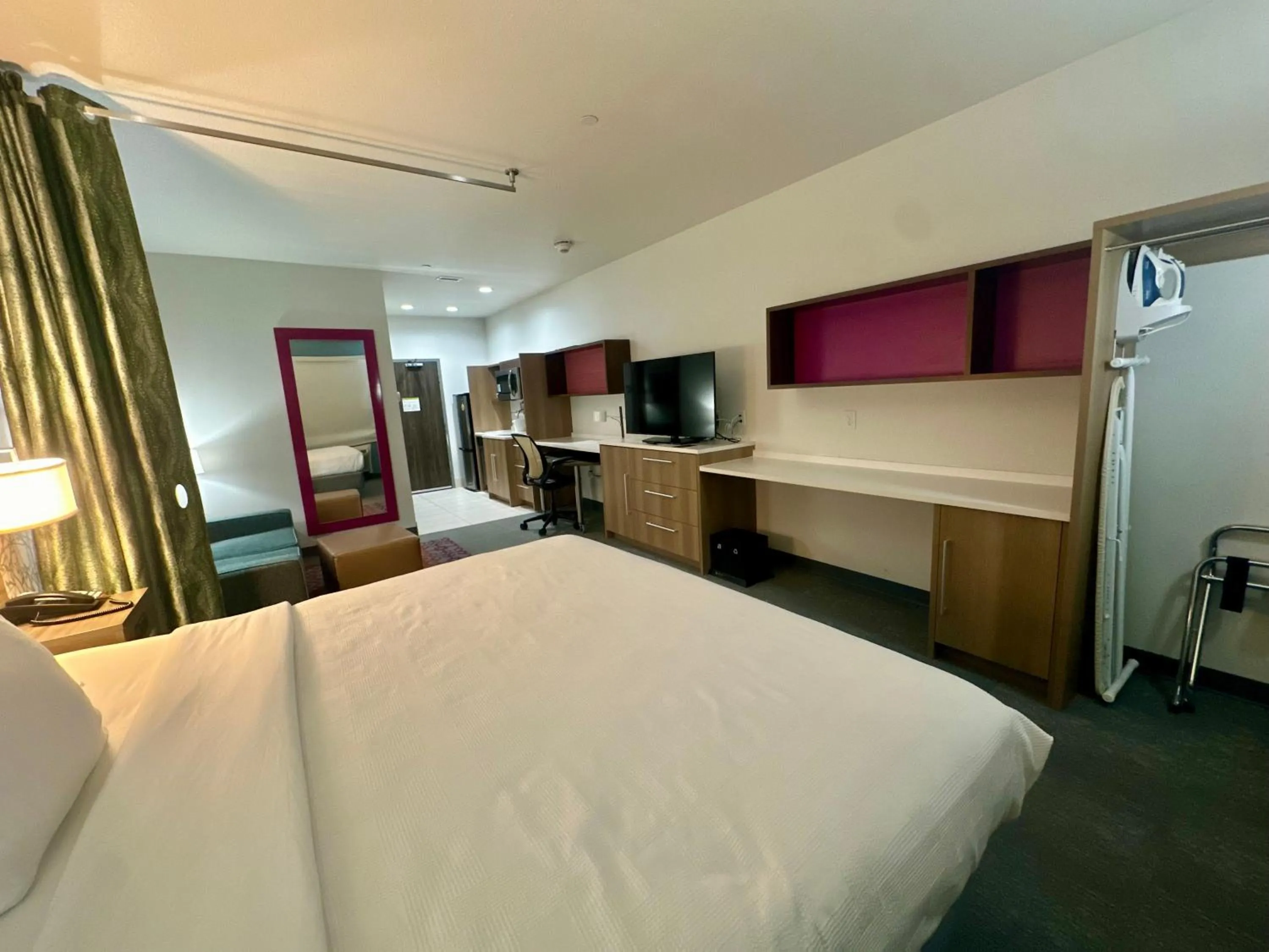 Bed in Home2 Suites By Hilton Amarillo East