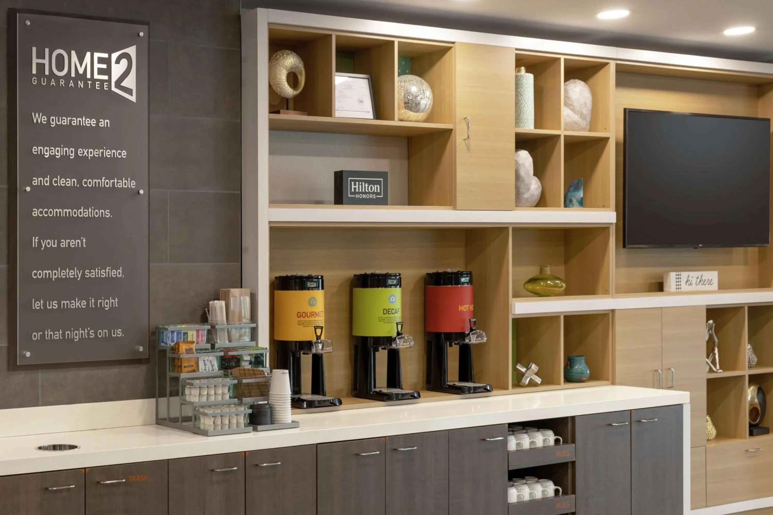 Dining area in Home2 Suites By Hilton Vicksburg, Ms