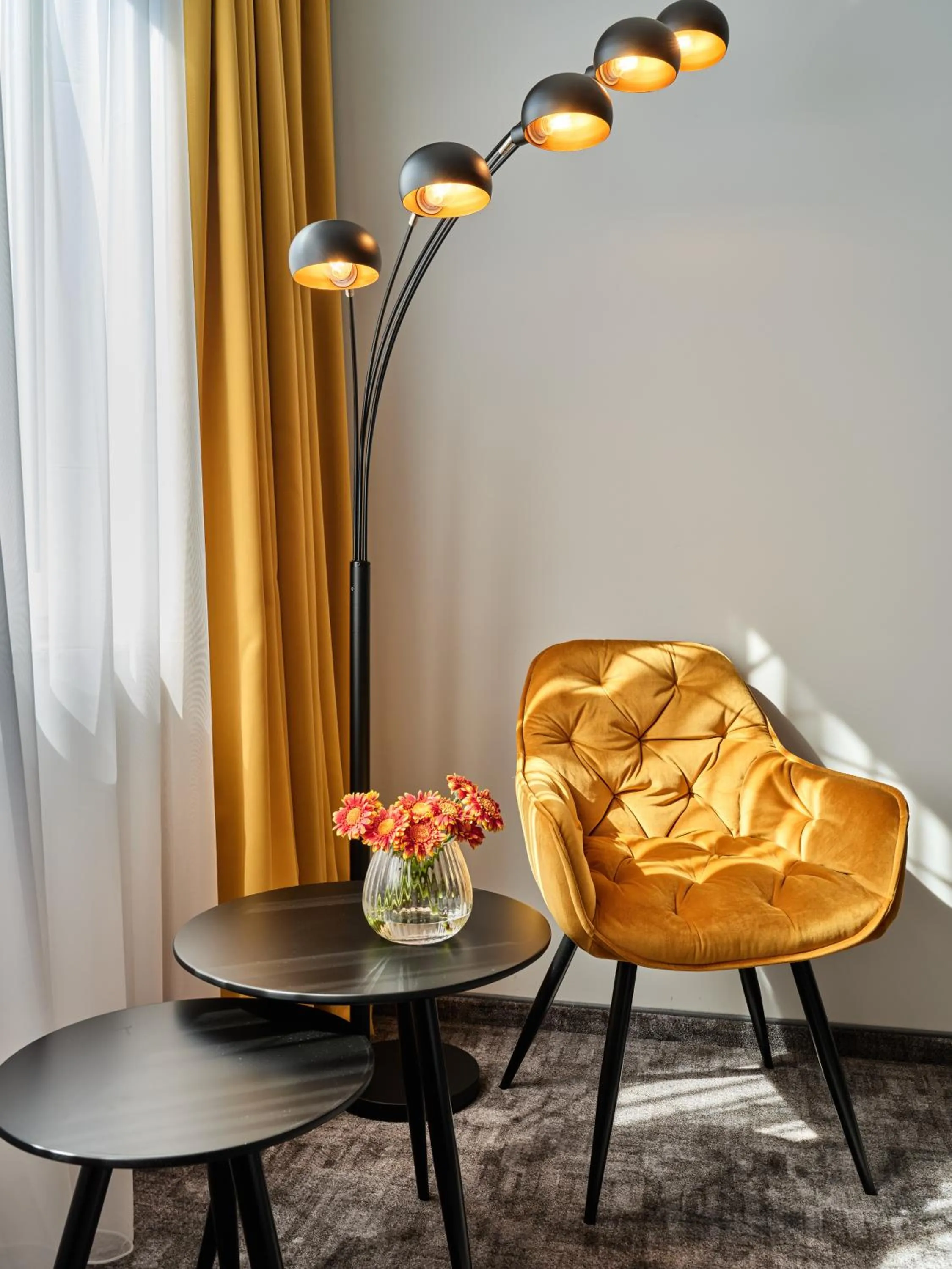 Living room in 1891 Garni Hotel