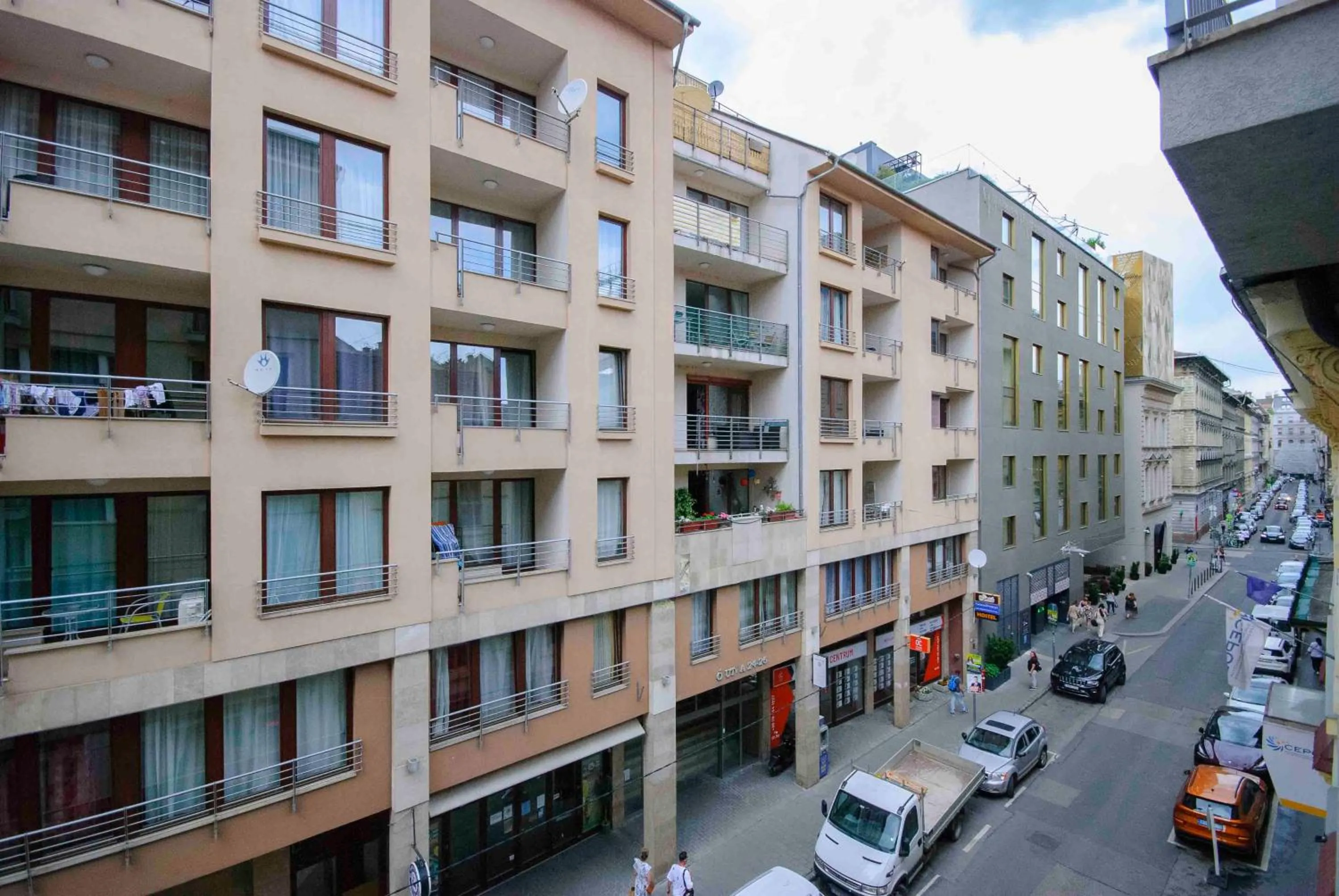 Property building in Opera Residence