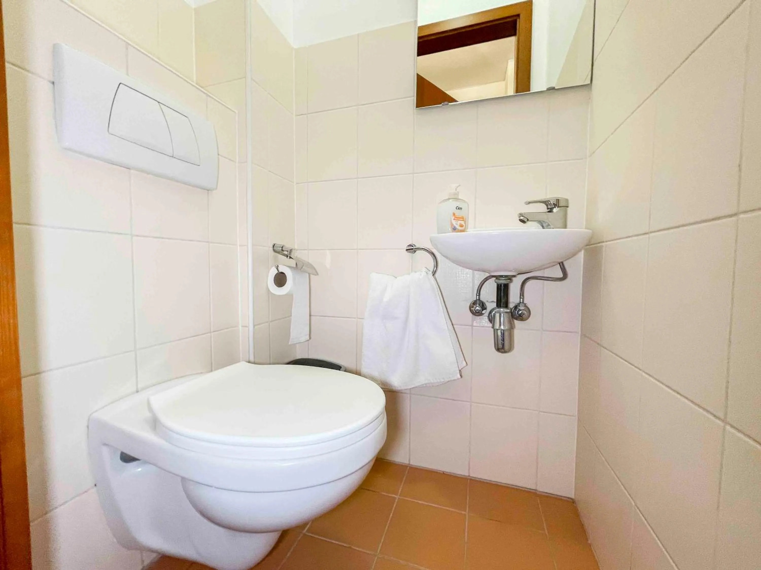 Toilet in Opera Residence