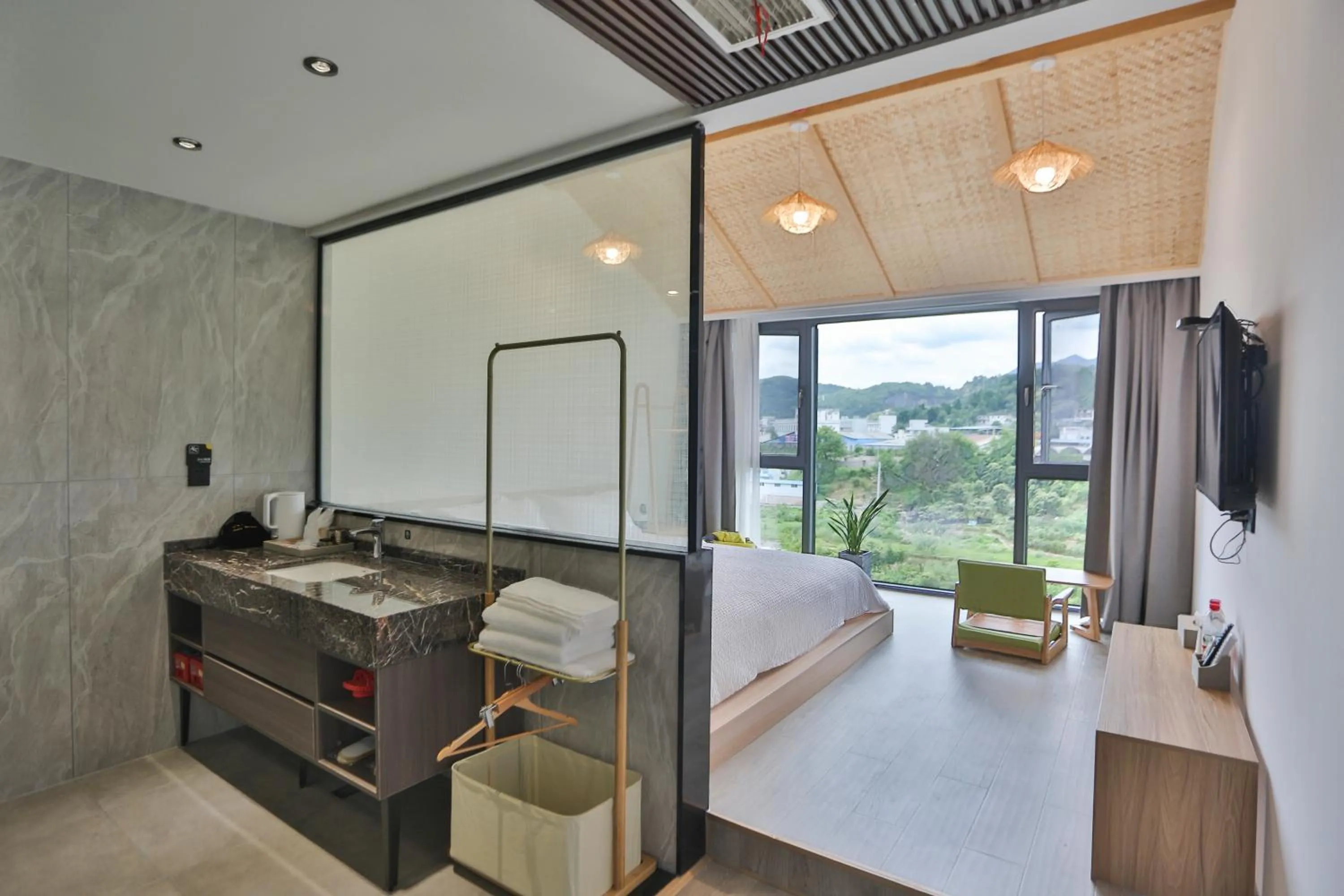 Heaven's Gate Home Stay --free pick up service--panoramic view of Tianmen Mountain