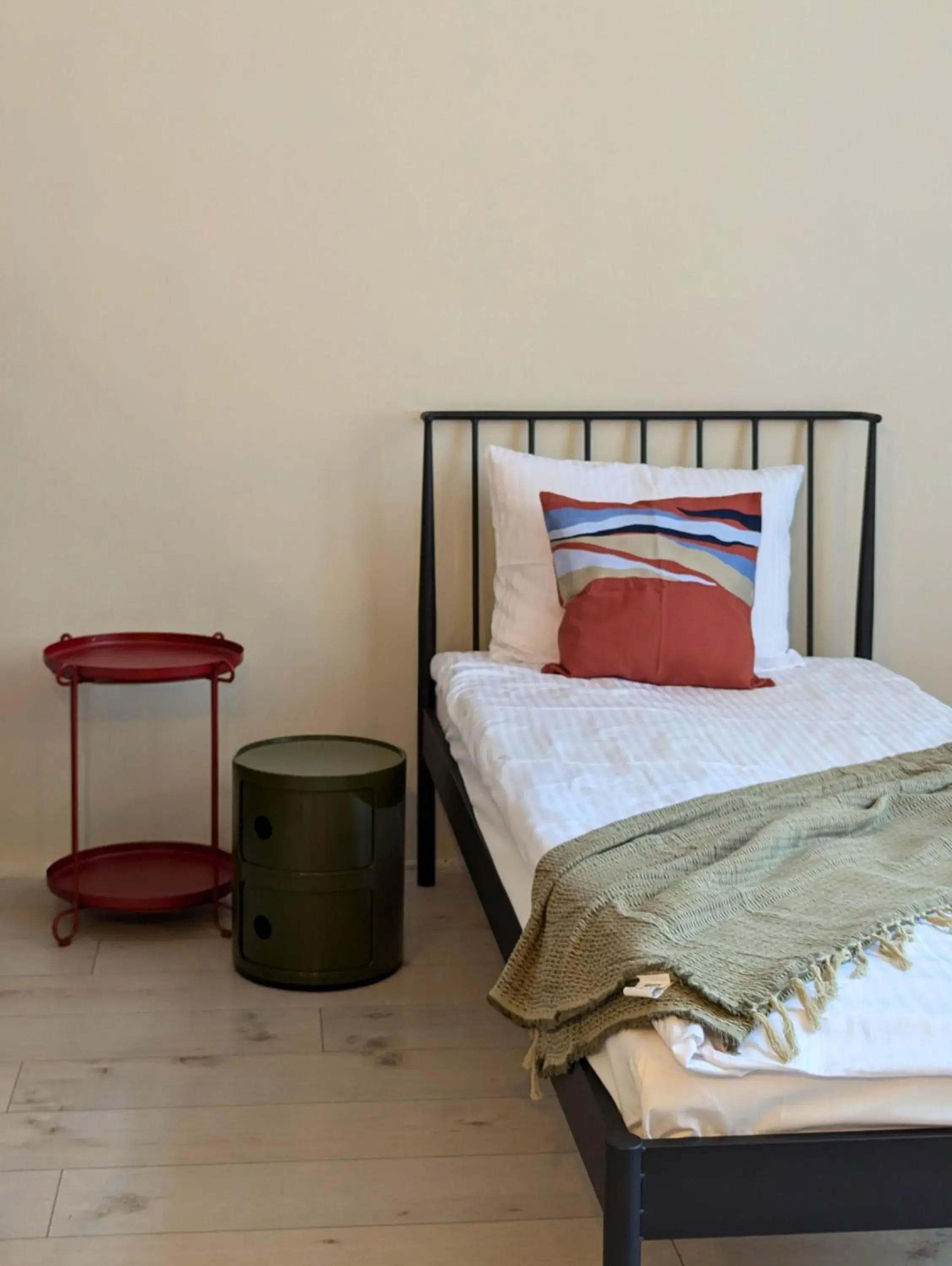 Quadruple Room with Shared Bathroom in RYNEK 30 Hostel Quadruple Room with Shared Bathroom in RYNEK 30 Hostel