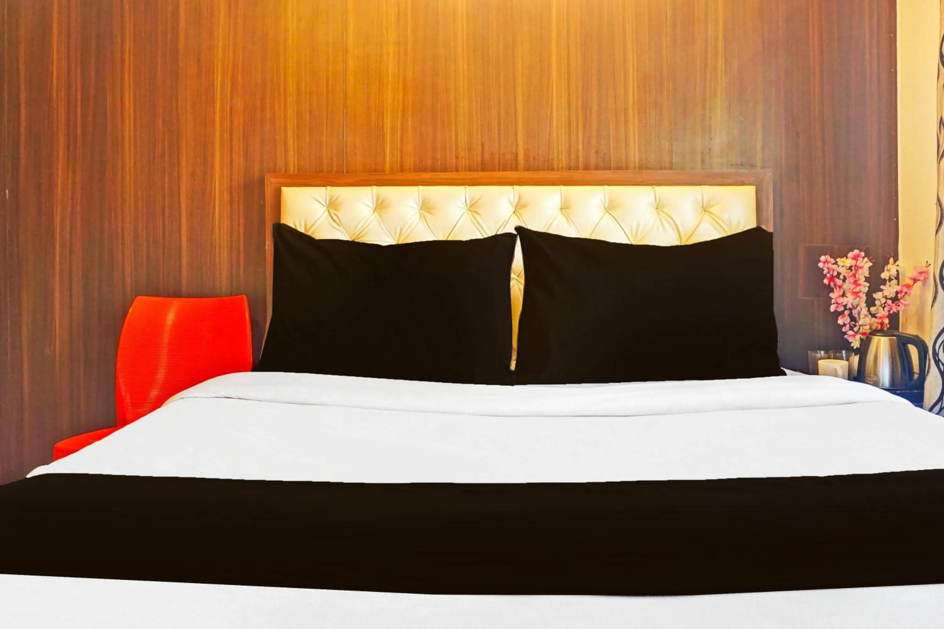 Bedroom in Hotel O Pearl Inn