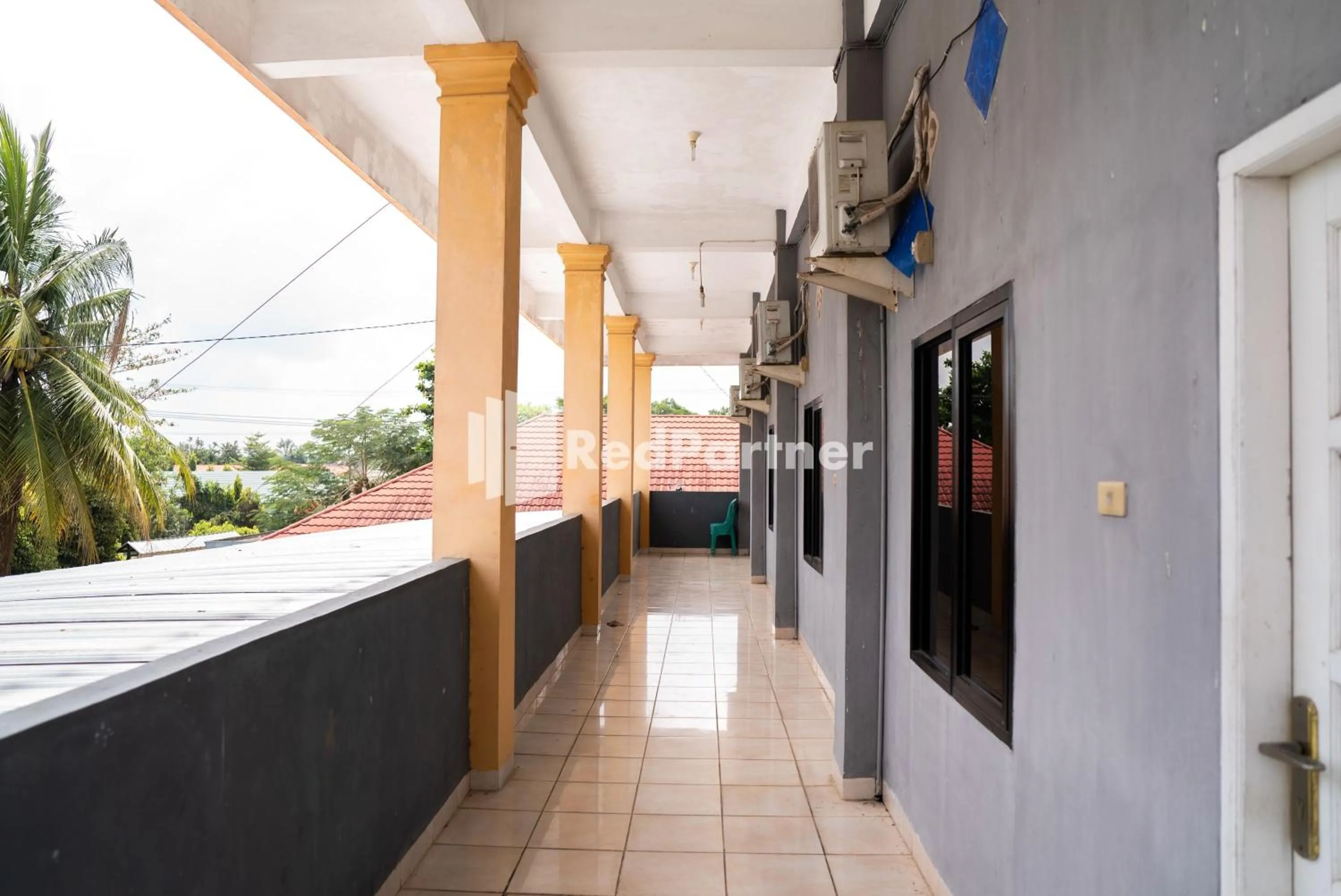 Property building in Wisma Citra Metro Mitra RedDoorz