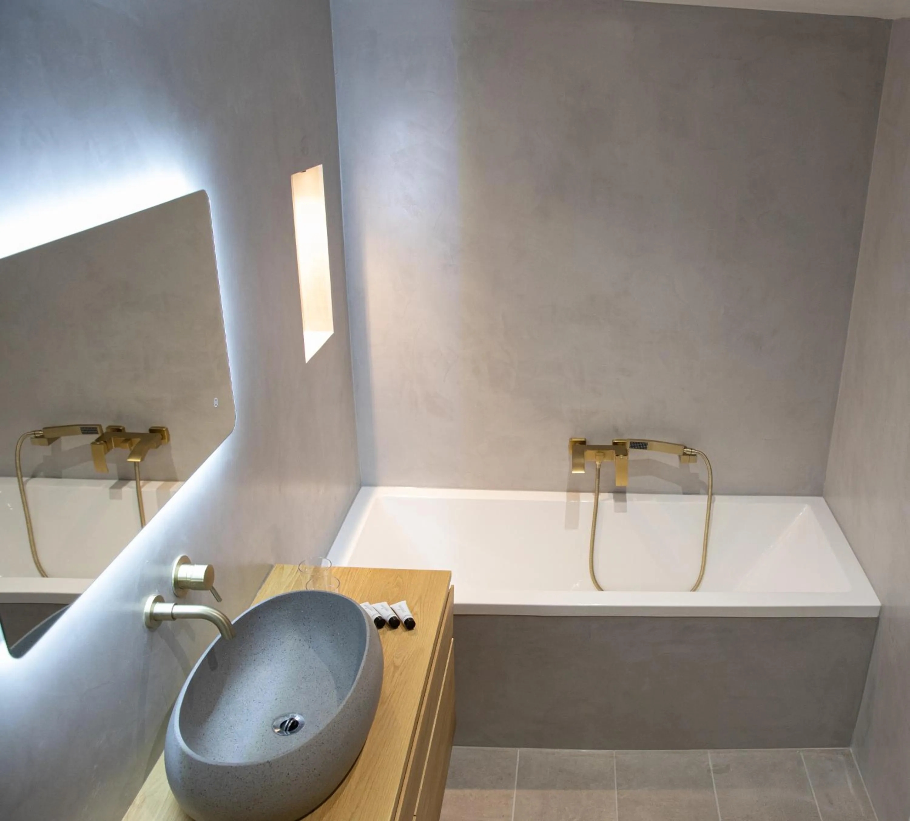 Bedroom in The Nog Inn