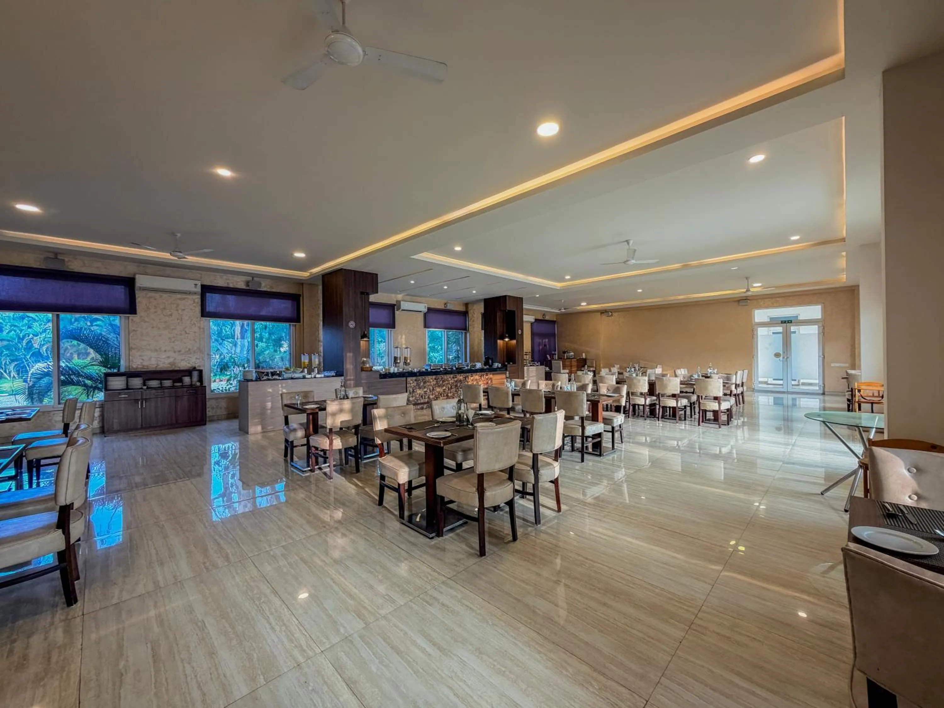 Restaurant/places to eat in Spree Resort At Century Wintersun