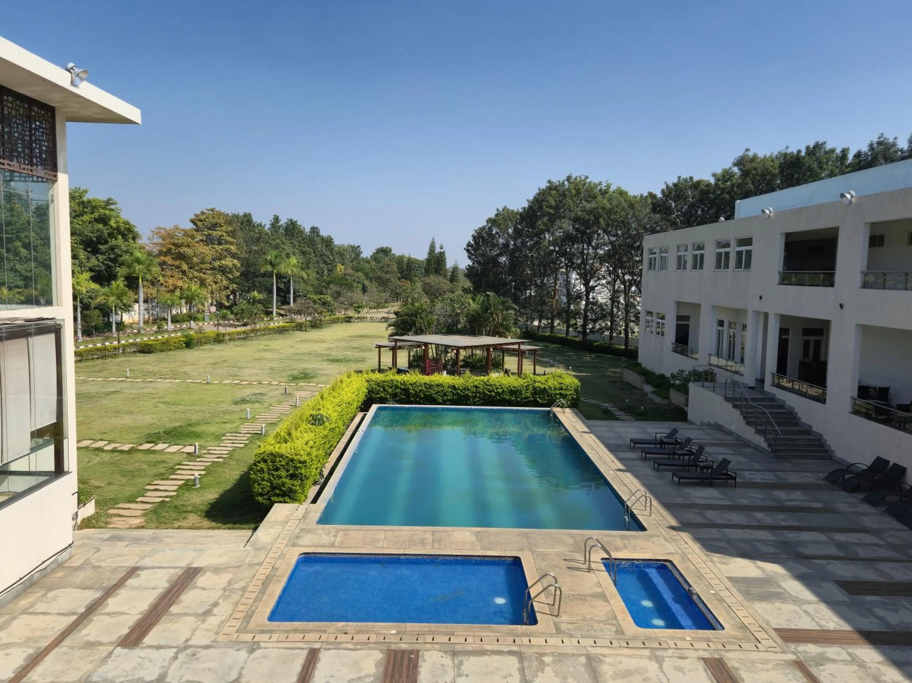Facade/entrance in Spree Resort At Century Wintersun