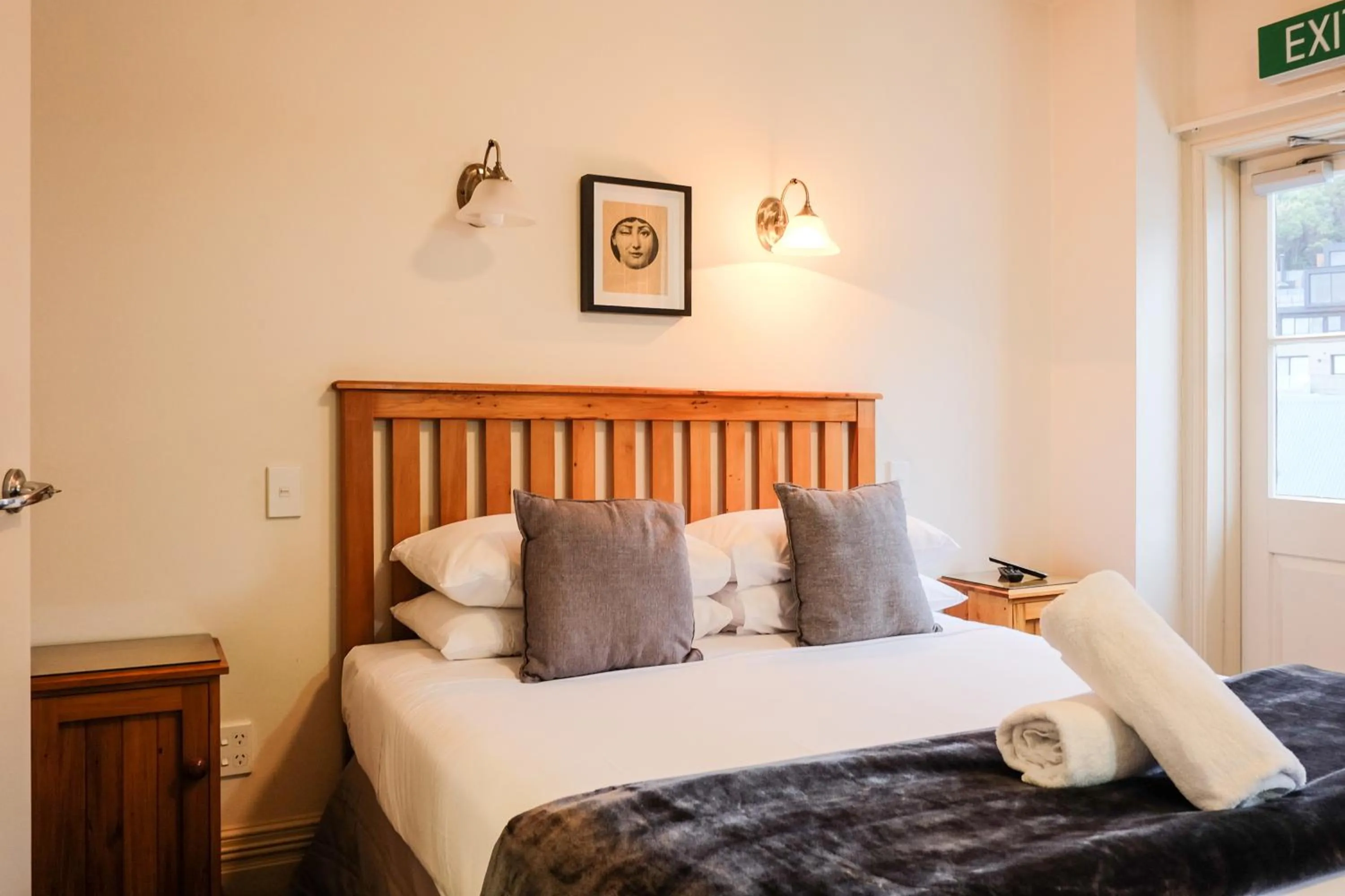 Bed in The Grand Hotel & Bar - Akaroa