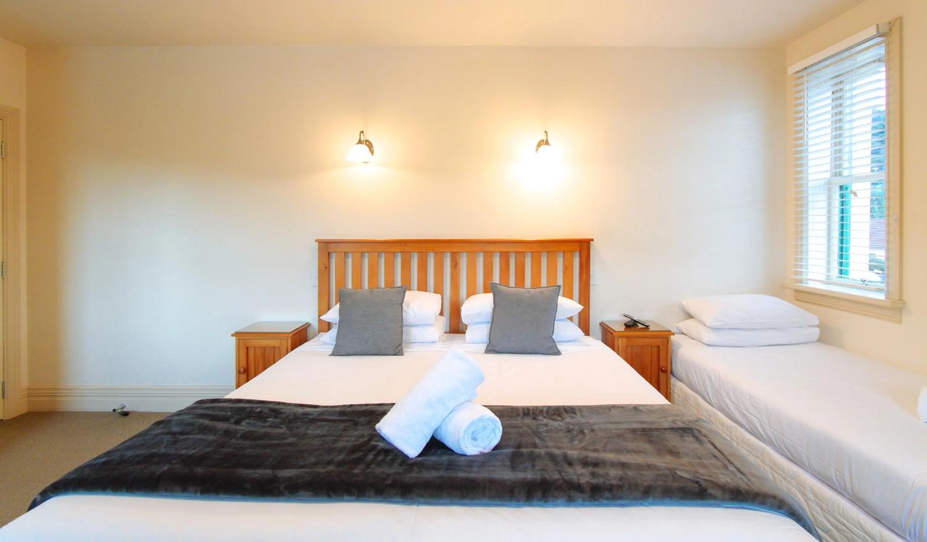 Bed in The Grand Hotel & Bar - Akaroa