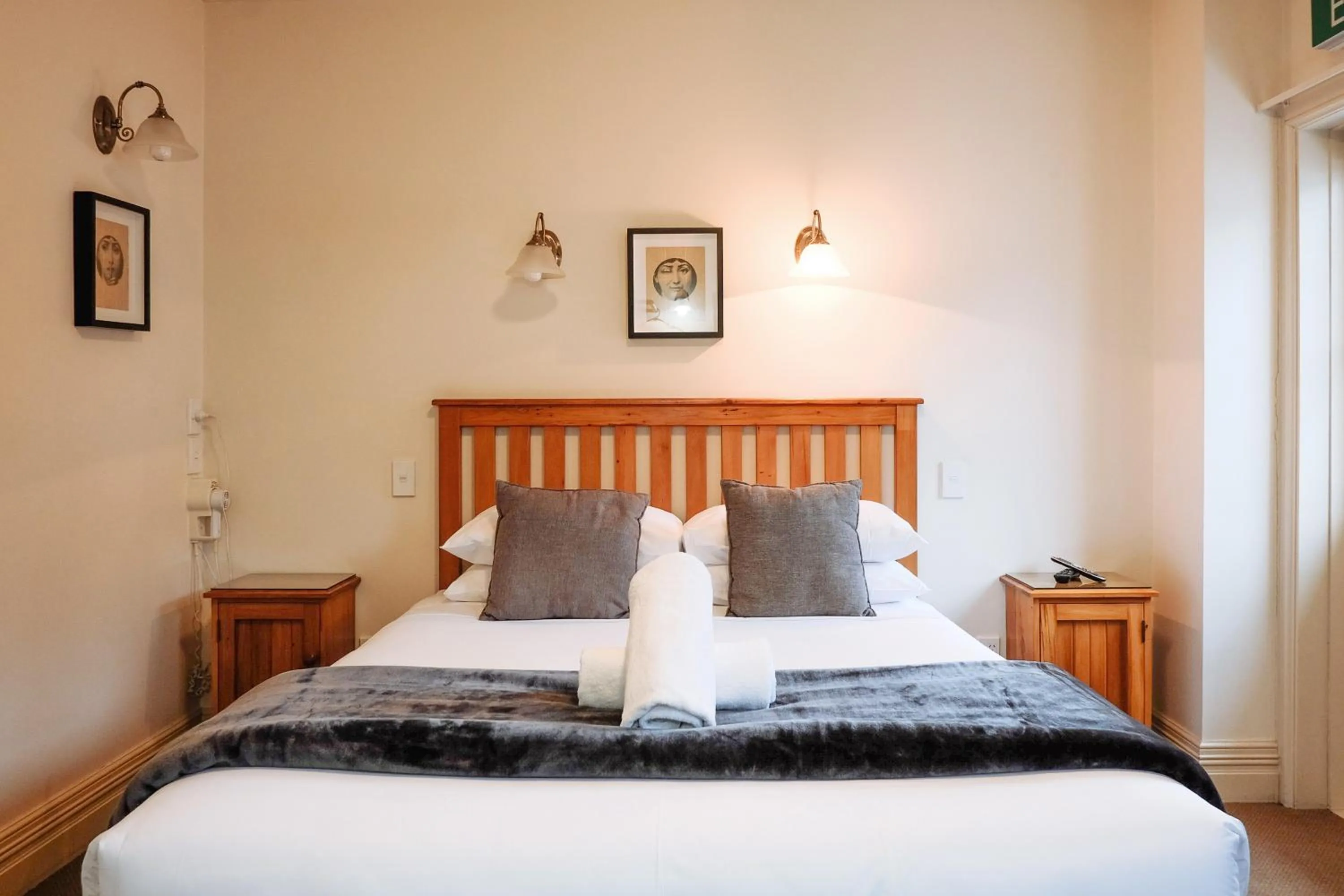 Bed in The Grand Hotel & Bar - Akaroa