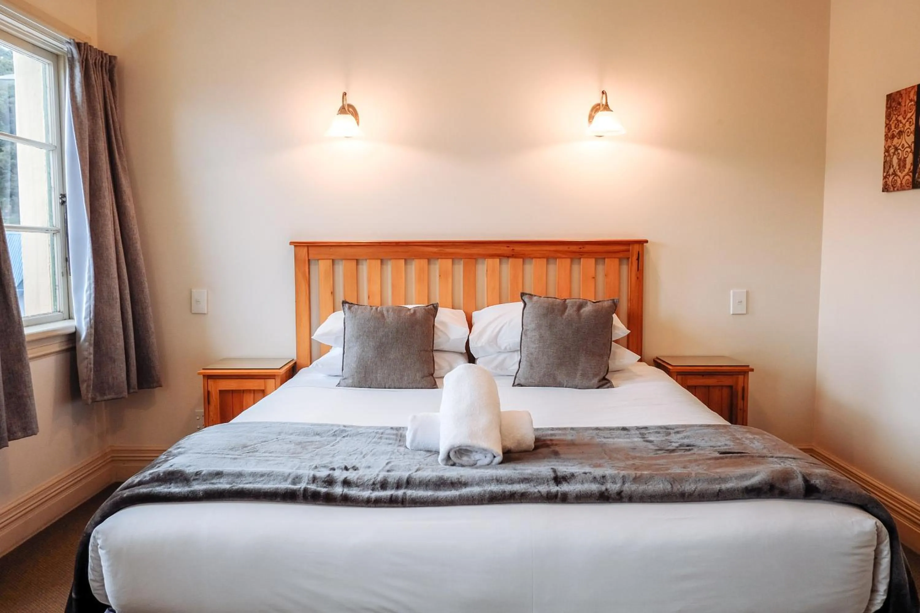 Bed in The Grand Hotel & Bar - Akaroa