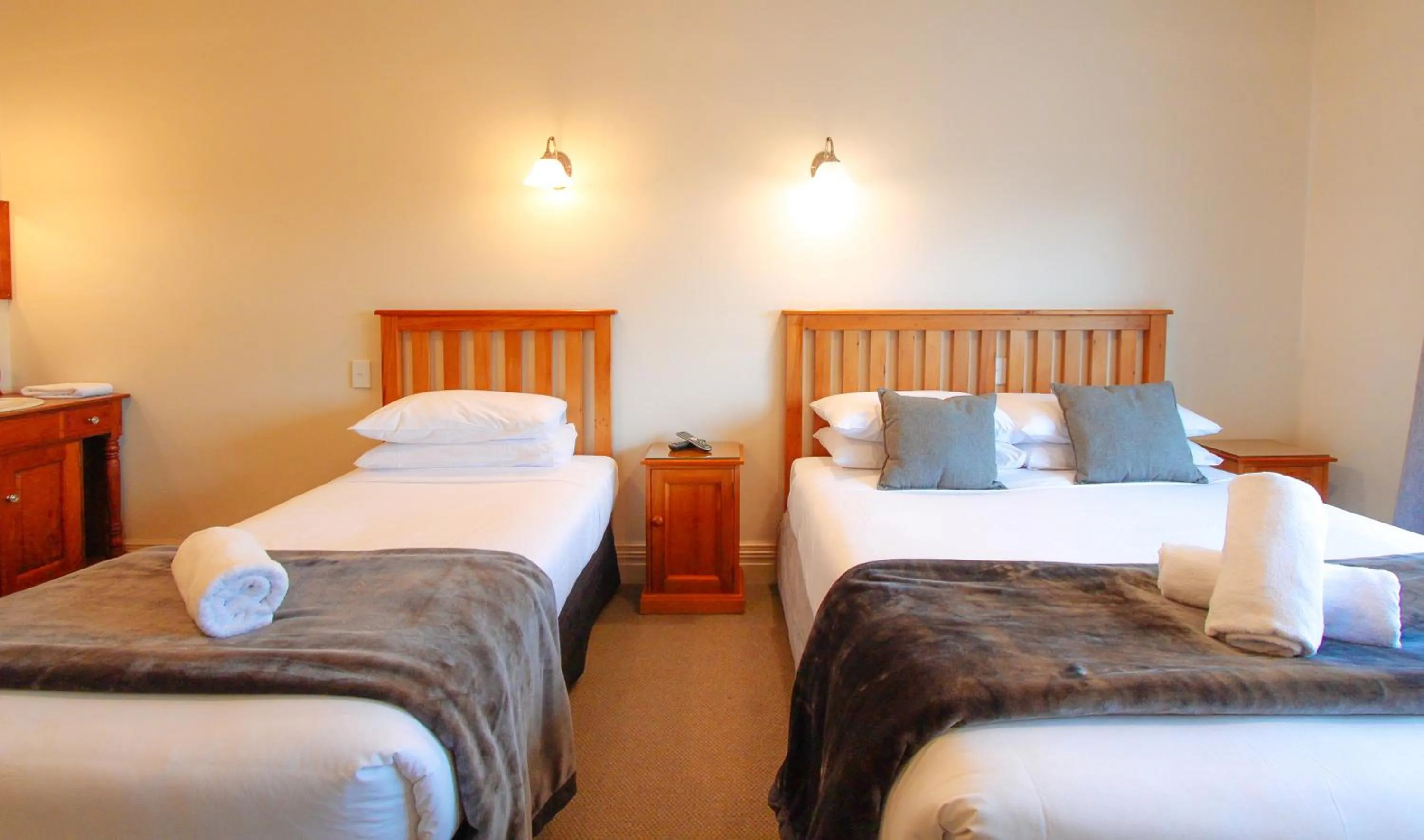 Bed in The Grand Hotel & Bar - Akaroa